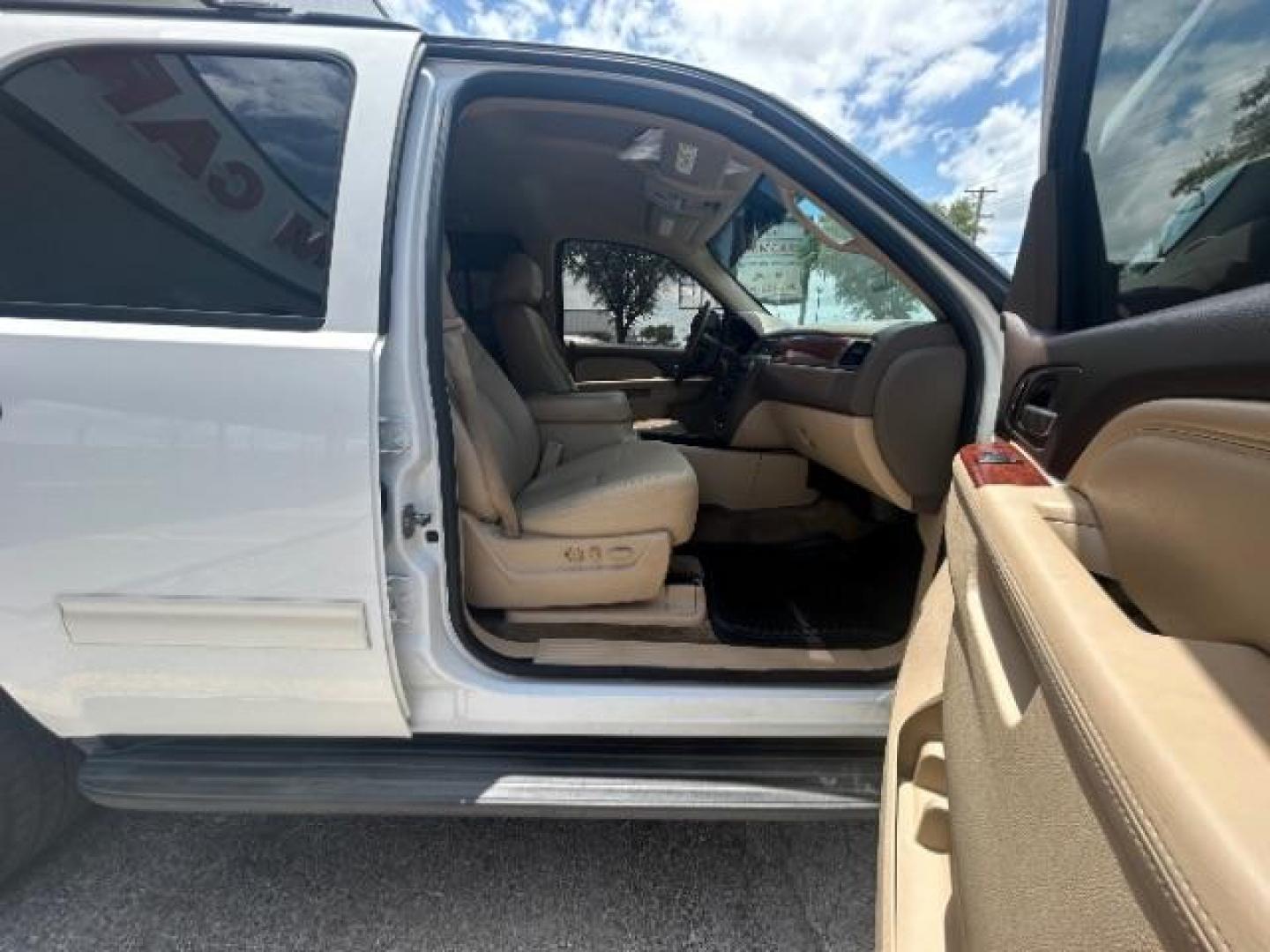 2012 Summit White GMC Yukon SLT1 2WD (1GKS1CE08CR) with an 5.3L V8 OHV 16V FFV engine, 6-Speed Automatic transmission, located at 12182 Garland Rd, Dallas, TX, 75218, (214) 521-2040, 0.000000, 0.000000 - Photo#8