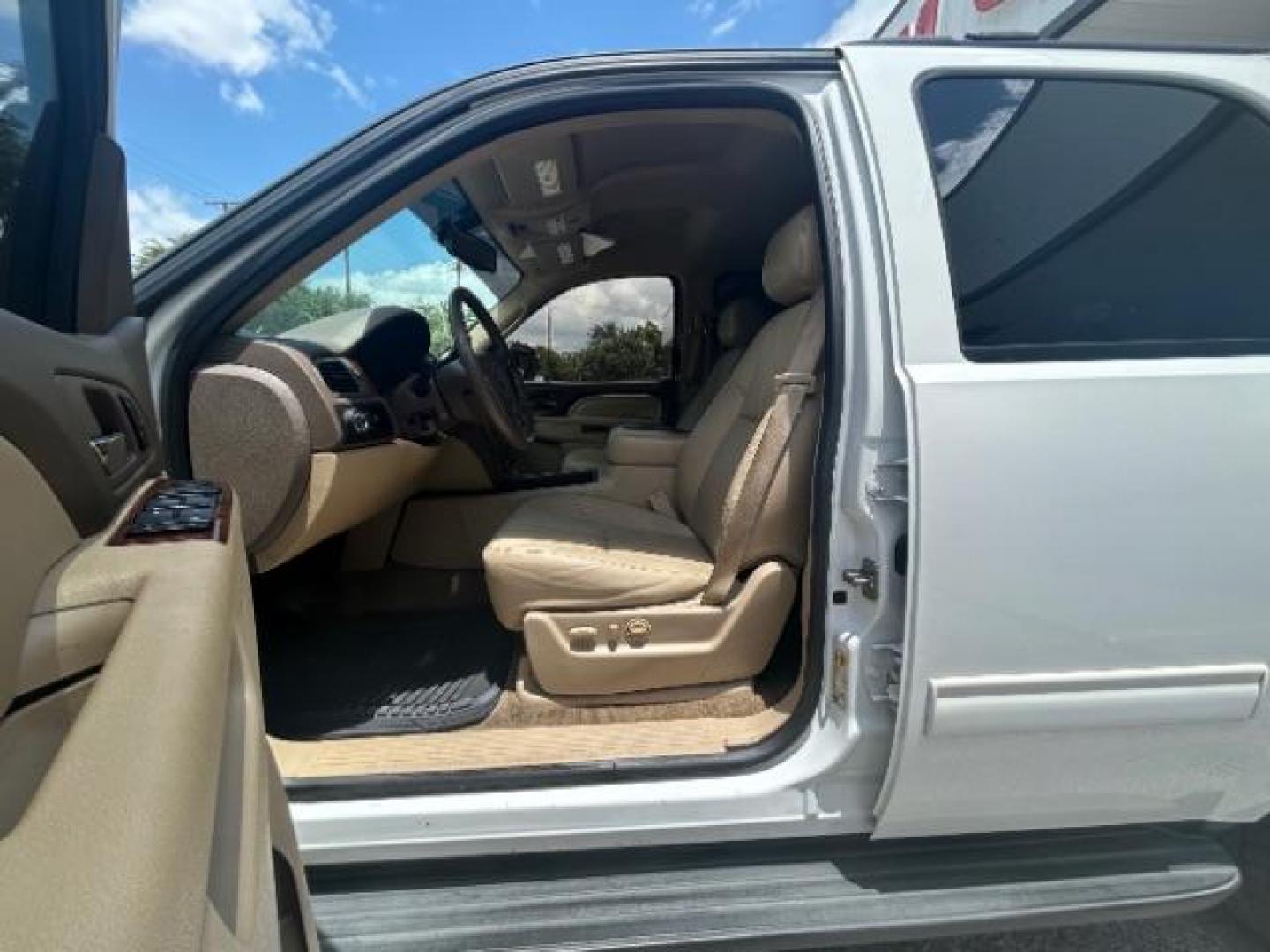 2012 Summit White GMC Yukon SLT1 2WD (1GKS1CE08CR) with an 5.3L V8 OHV 16V FFV engine, 6-Speed Automatic transmission, located at 12182 Garland Rd, Dallas, TX, 75218, (214) 521-2040, 0.000000, 0.000000 - Photo#14