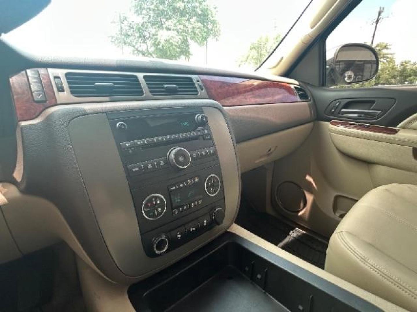 2012 Summit White GMC Yukon SLT1 2WD (1GKS1CE08CR) with an 5.3L V8 OHV 16V FFV engine, 6-Speed Automatic transmission, located at 12182 Garland Rd, Dallas, TX, 75218, (214) 521-2040, 0.000000, 0.000000 - Photo#16