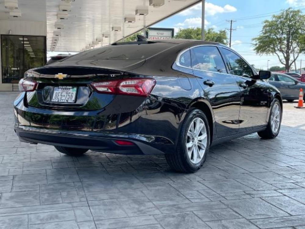 2019 Black Chevrolet Malibu LT (1G1ZD5ST3KF) with an 1.5L L4 DOHC 16V engine, 6-Speed Automatic transmission, located at 12182 Garland Rd, Dallas, TX, 75218, (214) 521-2040, 0.000000, 0.000000 - Photo #5