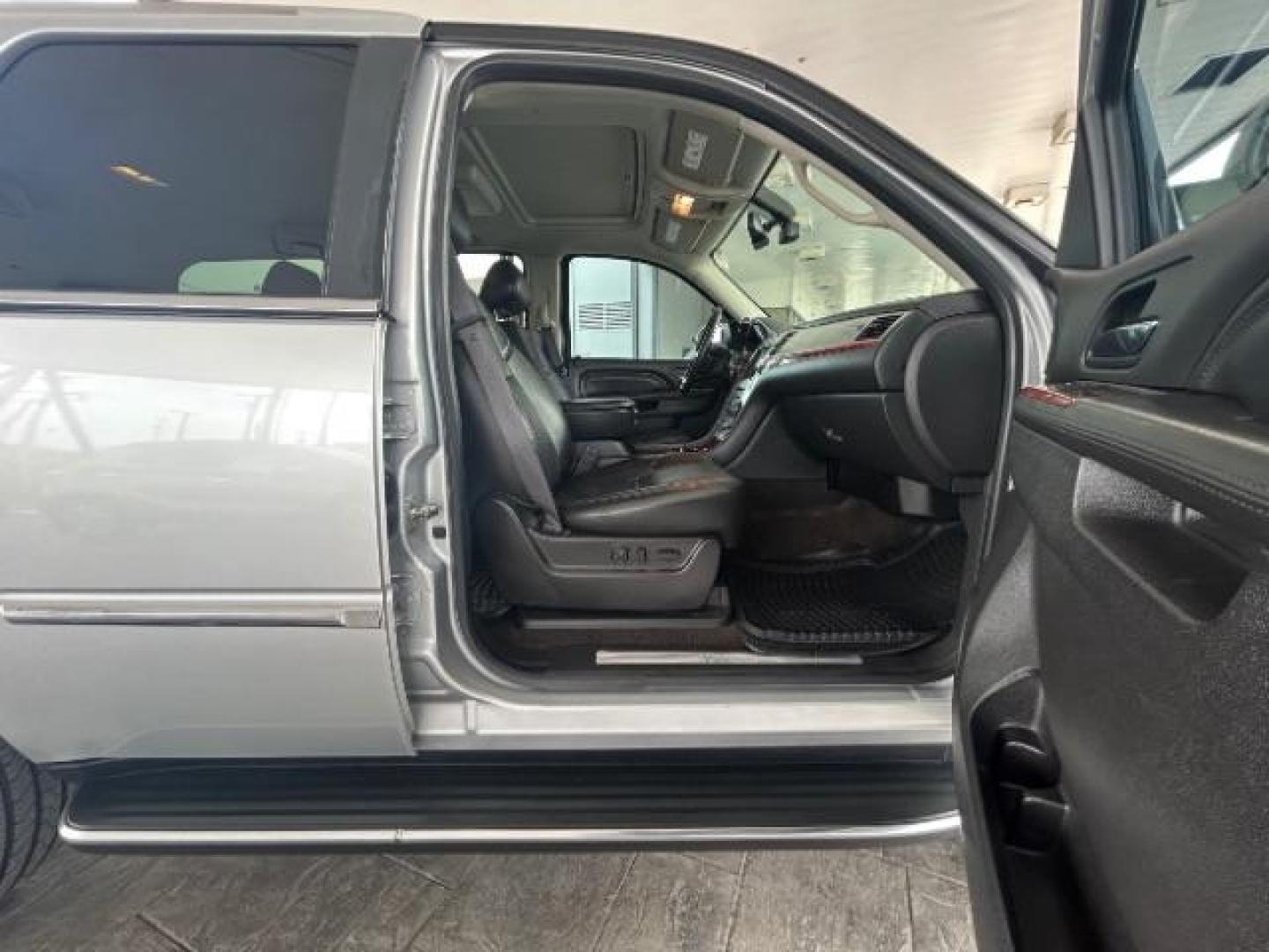 2012 Radiant Silver Metallic /Cashmere Leather Interior Cadillac Escalade AWD Luxury (1GYS4BEF0CR) with an 6.2L V8 OHV 16V FFV engine, 6-Speed Automatic transmission, located at 12182 Garland Rd, Dallas, TX, 75218, (214) 521-2040, 0.000000, 0.000000 - Photo#9