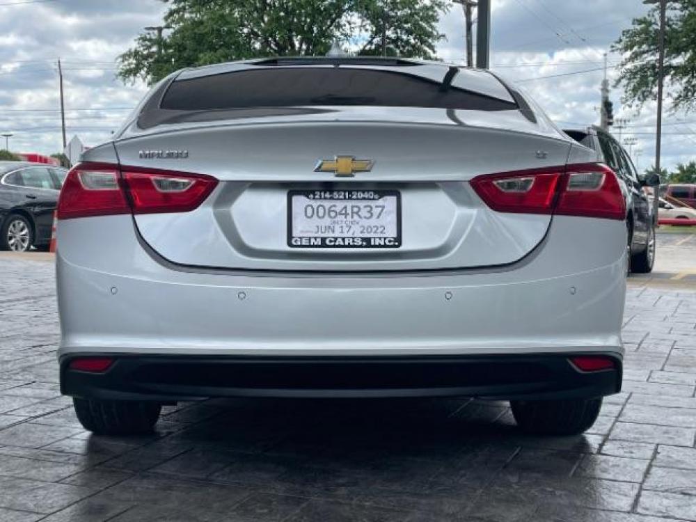 2017 SILVER /Dark Atmosphere/Medi Chevrolet Malibu 1LT (1G1ZE5ST6HF) with an 1.5L L4 DOHC 16V engine, 6-Speed Automatic transmission, located at 12182 Garland Rd, Dallas, TX, 75218, (214) 521-2040, 0.000000, 0.000000 - Photo #15