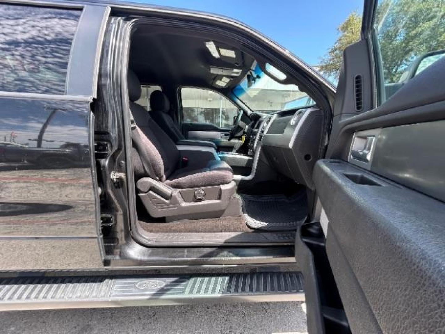 2013 BLACK Ford F-150 FX4 SuperCrew 5.5-ft (1FTFW1EF1DK) with an 5.0L V8 engine, 6-Speed Automatic transmission, located at 12182 Garland Rd, Dallas, TX, 75218, (214) 521-2040, 0.000000, 0.000000 - Photo#8