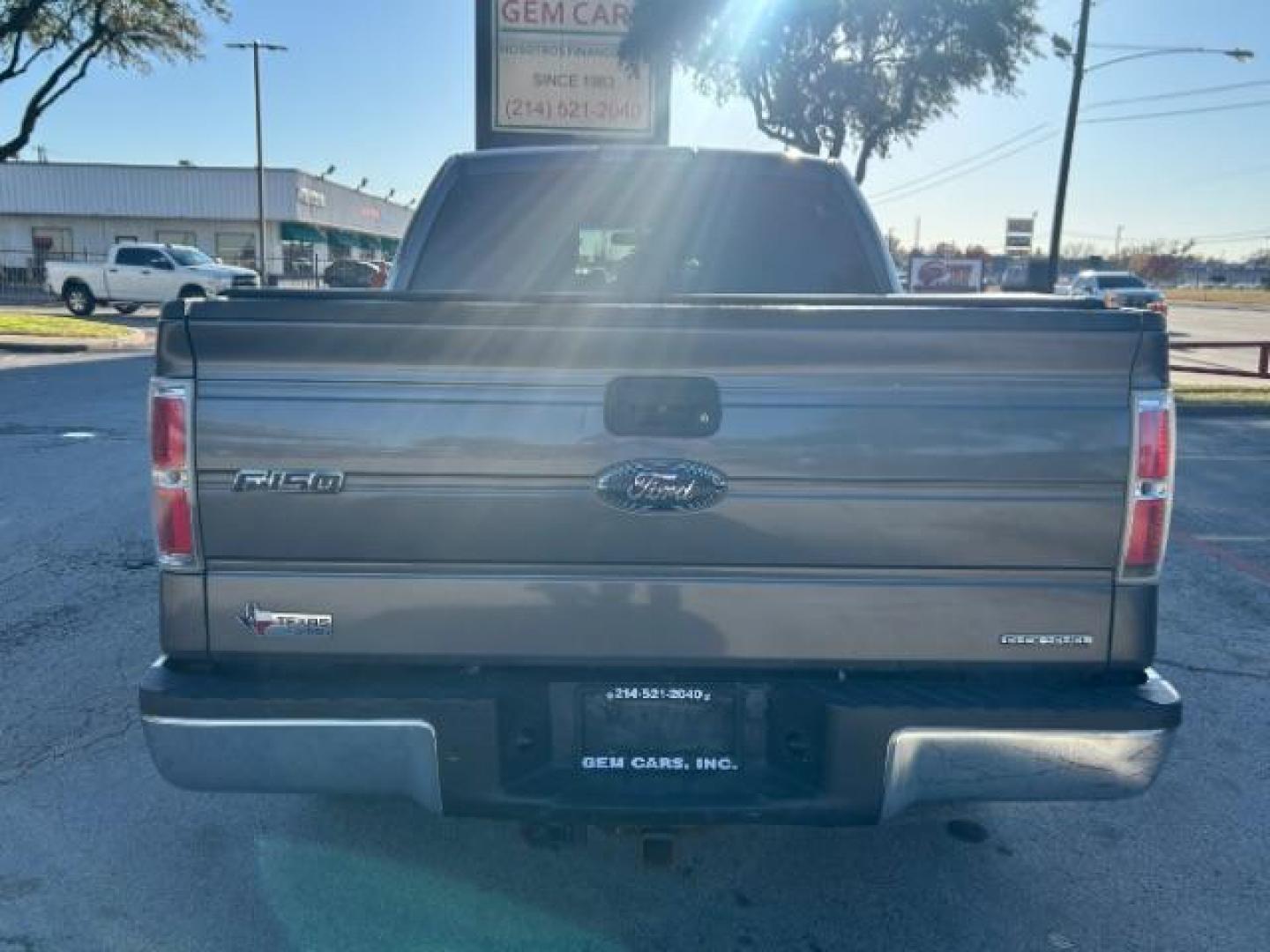 2013 GRAY Ford F-150 XLT SuperCrew 5.5-ft (1FTFW1CF9DK) with an 5.0L V8 engine, 6-Speed Automatic transmission, located at 12182 Garland Rd, Dallas, TX, 75218, (214) 521-2040, 0.000000, 0.000000 - Photo#5