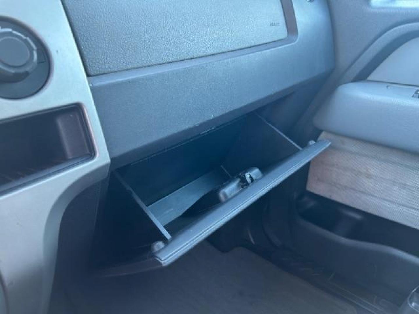 2013 GRAY Ford F-150 XLT SuperCrew 5.5-ft (1FTFW1CF9DK) with an 5.0L V8 engine, 6-Speed Automatic transmission, located at 12182 Garland Rd, Dallas, TX, 75218, (214) 521-2040, 0.000000, 0.000000 - Photo#15