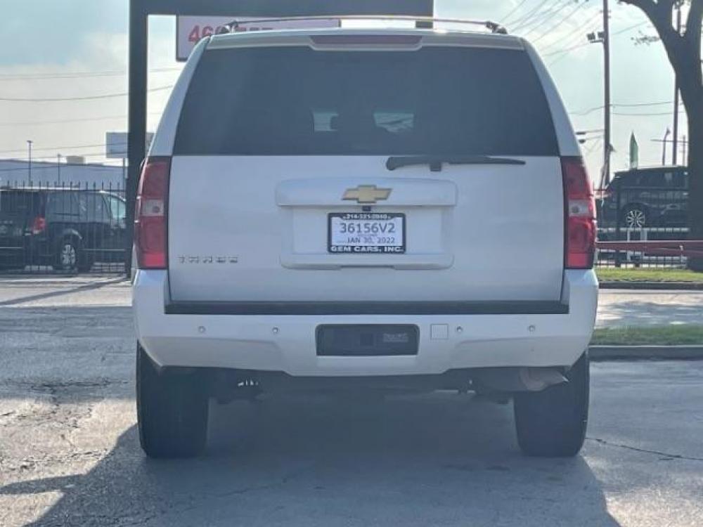2013 Summit White Chevrolet Tahoe LS 2WD (1GNSCAE09DR) with an 5.3L V8 OHV 16V FFV engine, 6-Speed Automatic transmission, located at 12182 Garland Rd, Dallas, TX, 75218, (214) 521-2040, 0.000000, 0.000000 - Photo #6