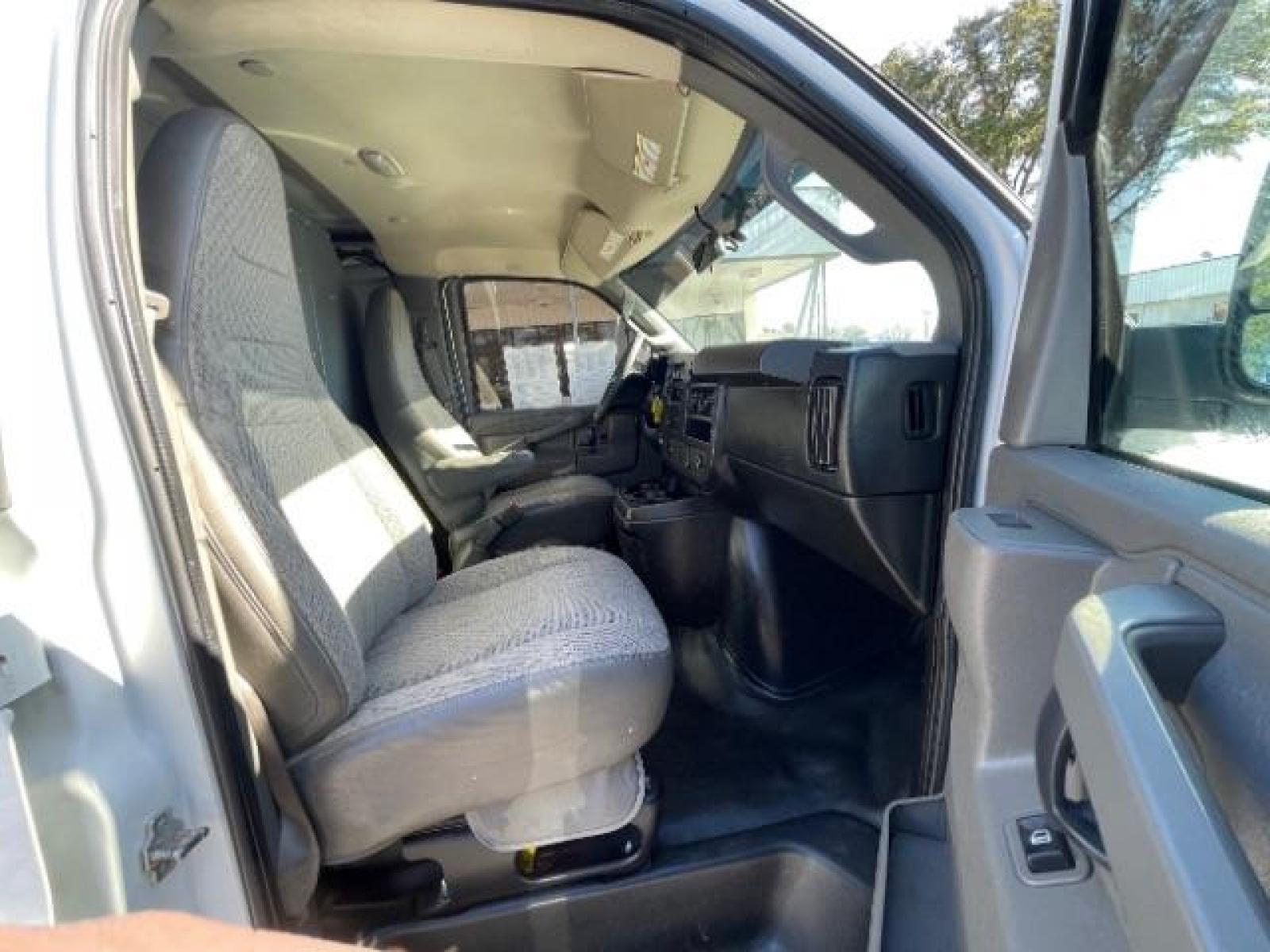 2017 Summit White Chevrolet Express 2500 Cargo (1GCWGAFF5H1) with an 4.8L V8 FFV engine, 6-Speed Automatic transmission, located at 12182 Garland Rd, Dallas, TX, 75218, (214) 521-2040, 0.000000, 0.000000 - Photo #10