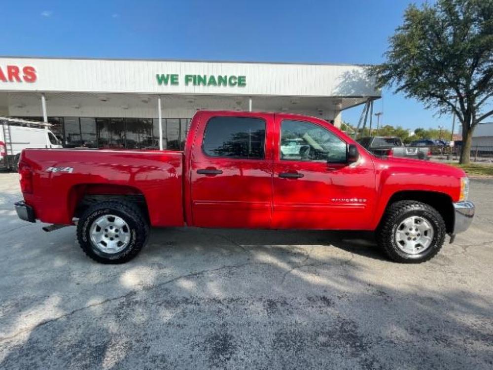 2013 Victory Red Chevrolet Silverado 1500 LT Crew Cab 4WD (3GCPKSE72DG) with an 5.3L V8 OHV 16V FFV engine, located at 12182 Garland Rd, Dallas, TX, 75218, (214) 521-2040, 0.000000, 0.000000 - Photo #7