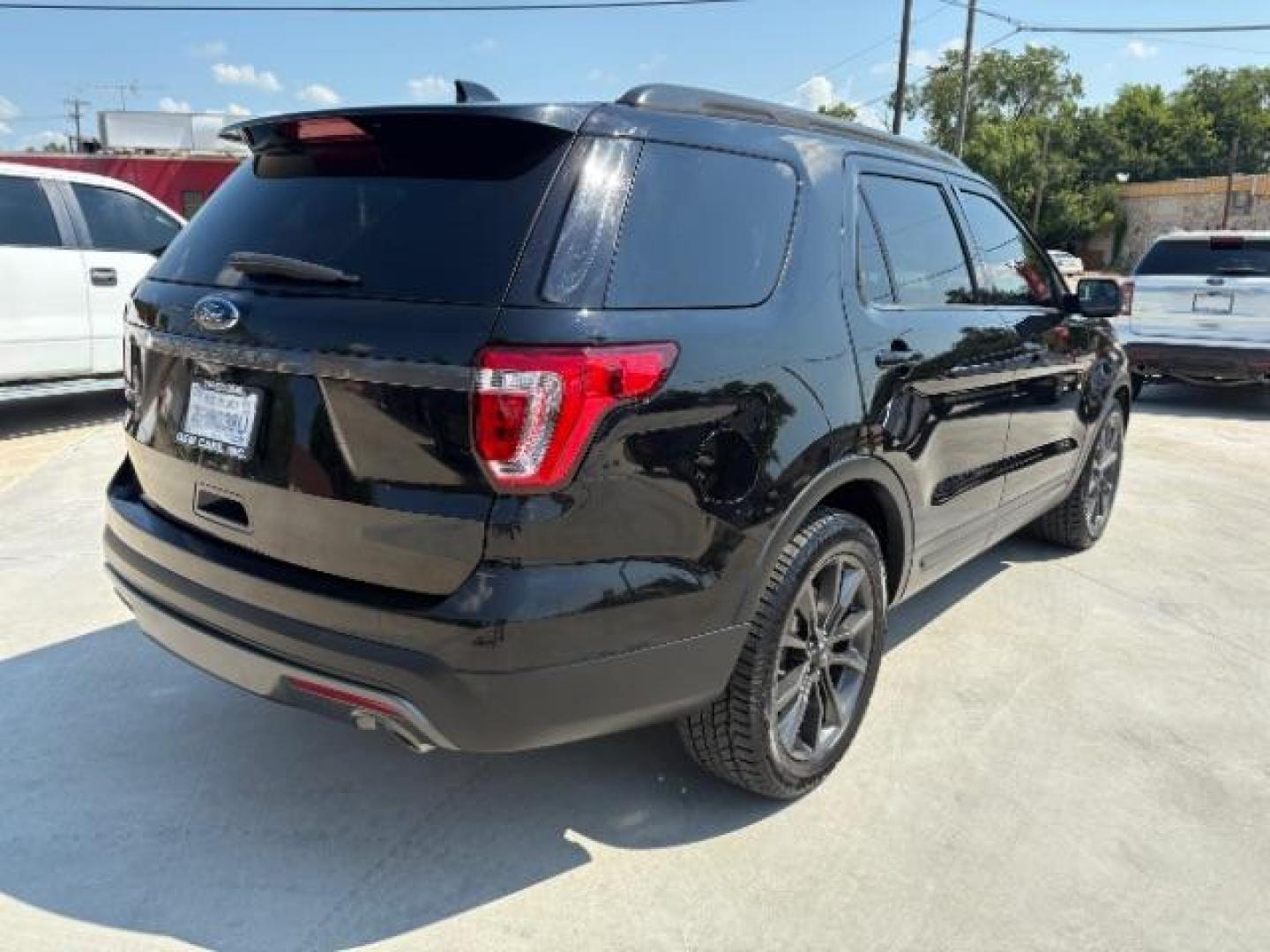 2017 Shadow Black Ford Explorer XLT FWD (1FM5K7D81HG) with an 3.5L V6 DOHC 24V engine, 6-Speed Automatic transmission, located at 12182 Garland Rd, Dallas, TX, 75218, (214) 521-2040, 0.000000, 0.000000 - Photo#6