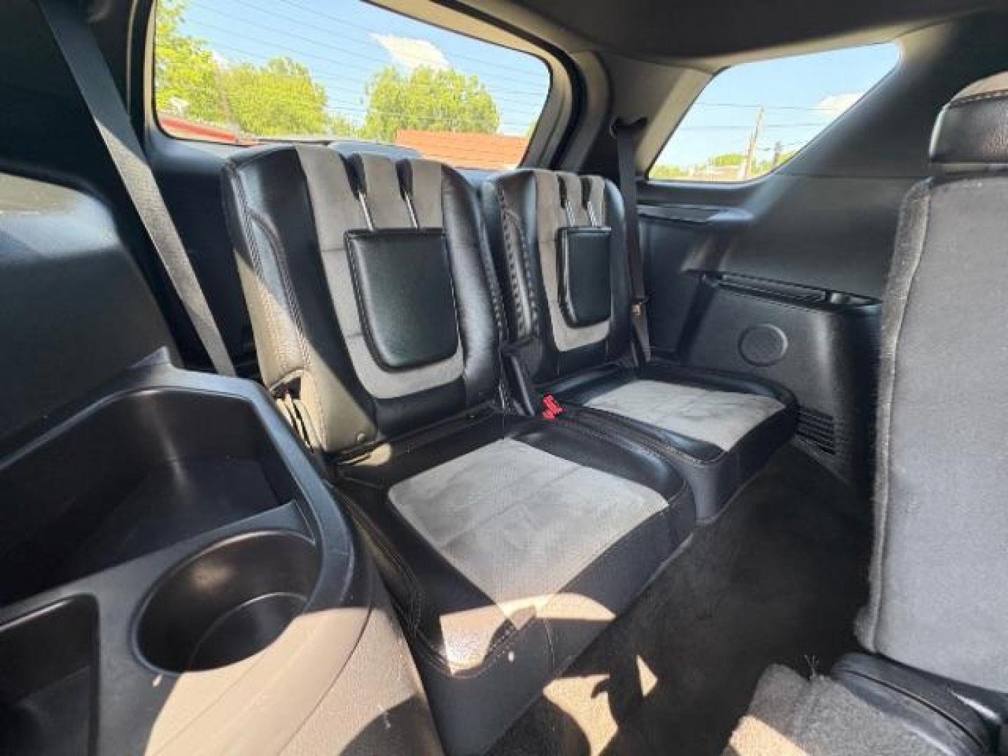 2017 Shadow Black Ford Explorer XLT FWD (1FM5K7D81HG) with an 3.5L V6 DOHC 24V engine, 6-Speed Automatic transmission, located at 12182 Garland Rd, Dallas, TX, 75218, (214) 521-2040, 0.000000, 0.000000 - Photo#8