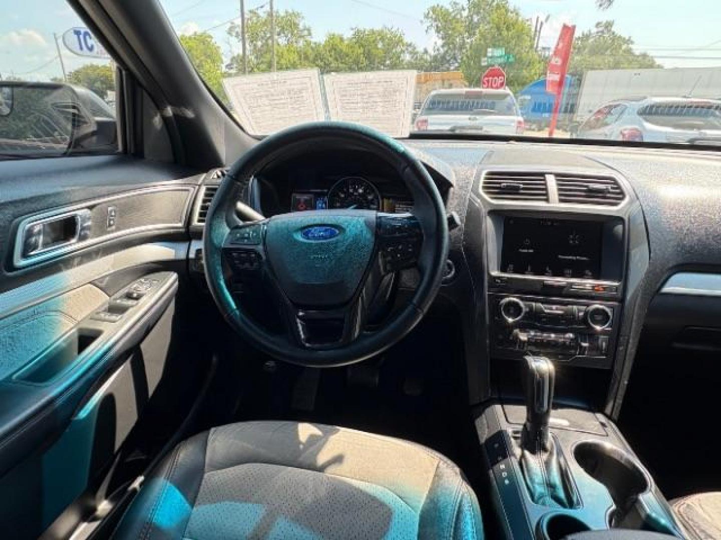 2017 Shadow Black Ford Explorer XLT FWD (1FM5K7D81HG) with an 3.5L V6 DOHC 24V engine, 6-Speed Automatic transmission, located at 12182 Garland Rd, Dallas, TX, 75218, (214) 521-2040, 0.000000, 0.000000 - Photo#11