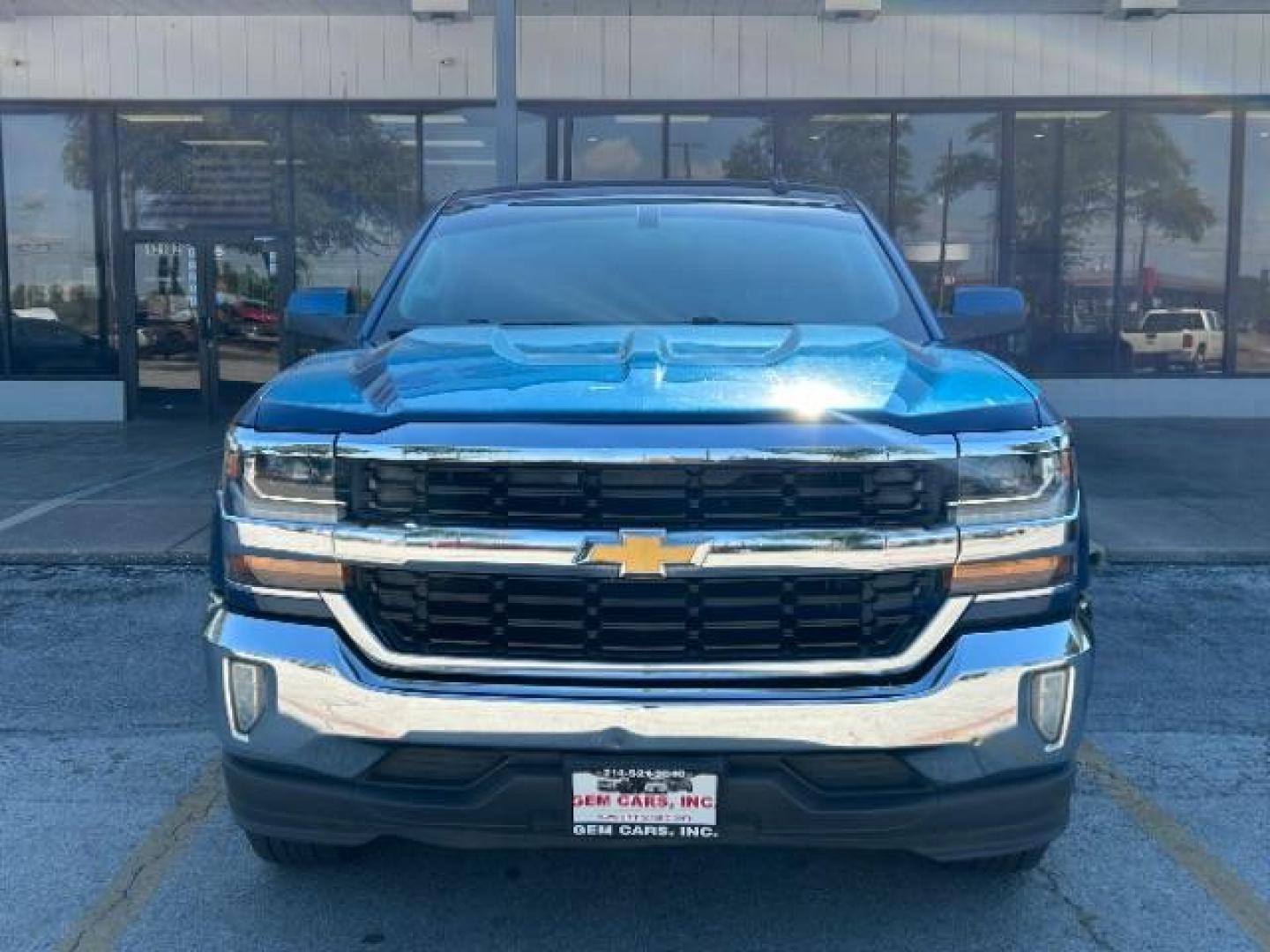 2016 Deep Ocean Blue Meta Chevrolet Silverado 1500 LT Crew Cab 2WD (3GCPCREC8GG) with an 5.3L V8 OHV 16V engine, 6-Speed Automatic transmission, located at 12182 Garland Rd, Dallas, TX, 75218, (214) 521-2040, 0.000000, 0.000000 - Photo#1
