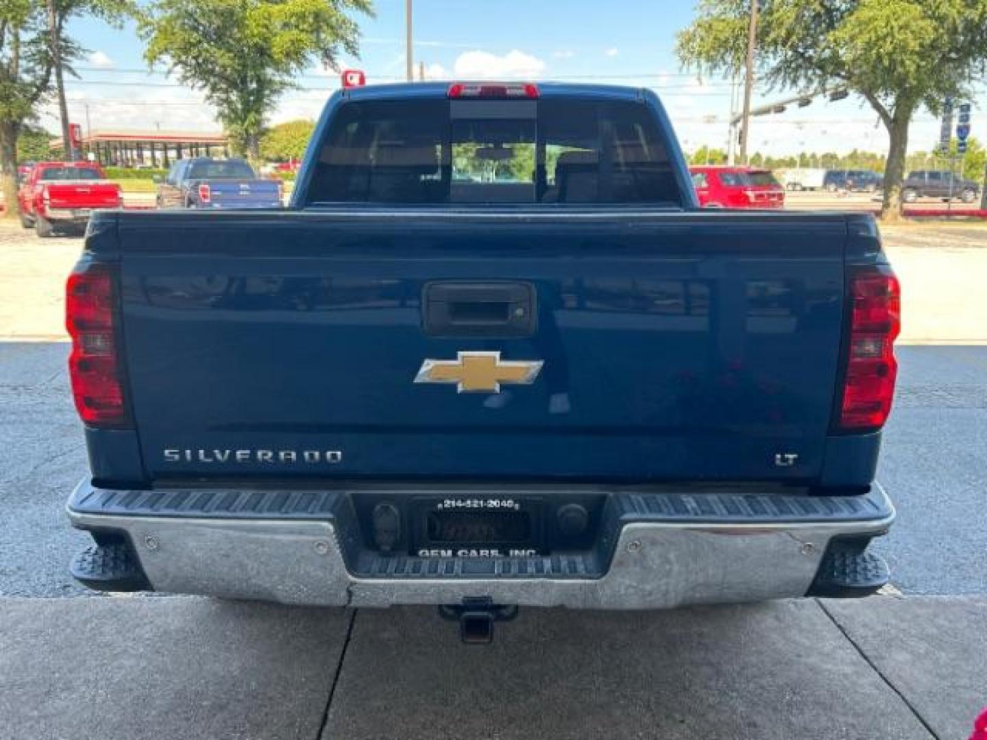 2016 Deep Ocean Blue Meta Chevrolet Silverado 1500 LT Crew Cab 2WD (3GCPCREC8GG) with an 5.3L V8 OHV 16V engine, 6-Speed Automatic transmission, located at 12182 Garland Rd, Dallas, TX, 75218, (214) 521-2040, 0.000000, 0.000000 - Photo#5