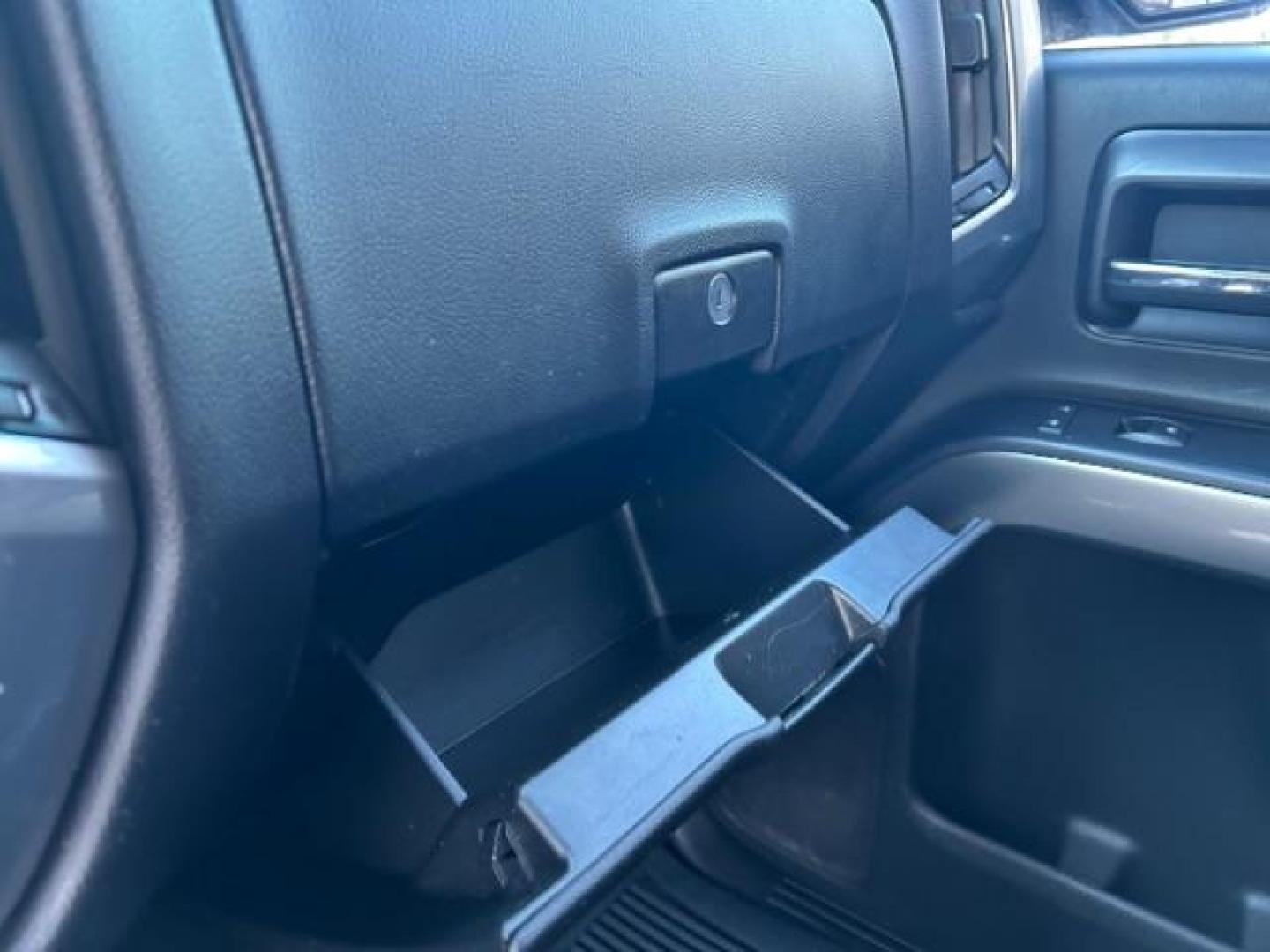 2016 Deep Ocean Blue Meta Chevrolet Silverado 1500 LT Crew Cab 2WD (3GCPCREC8GG) with an 5.3L V8 OHV 16V engine, 6-Speed Automatic transmission, located at 12182 Garland Rd, Dallas, TX, 75218, (214) 521-2040, 0.000000, 0.000000 - Photo#14