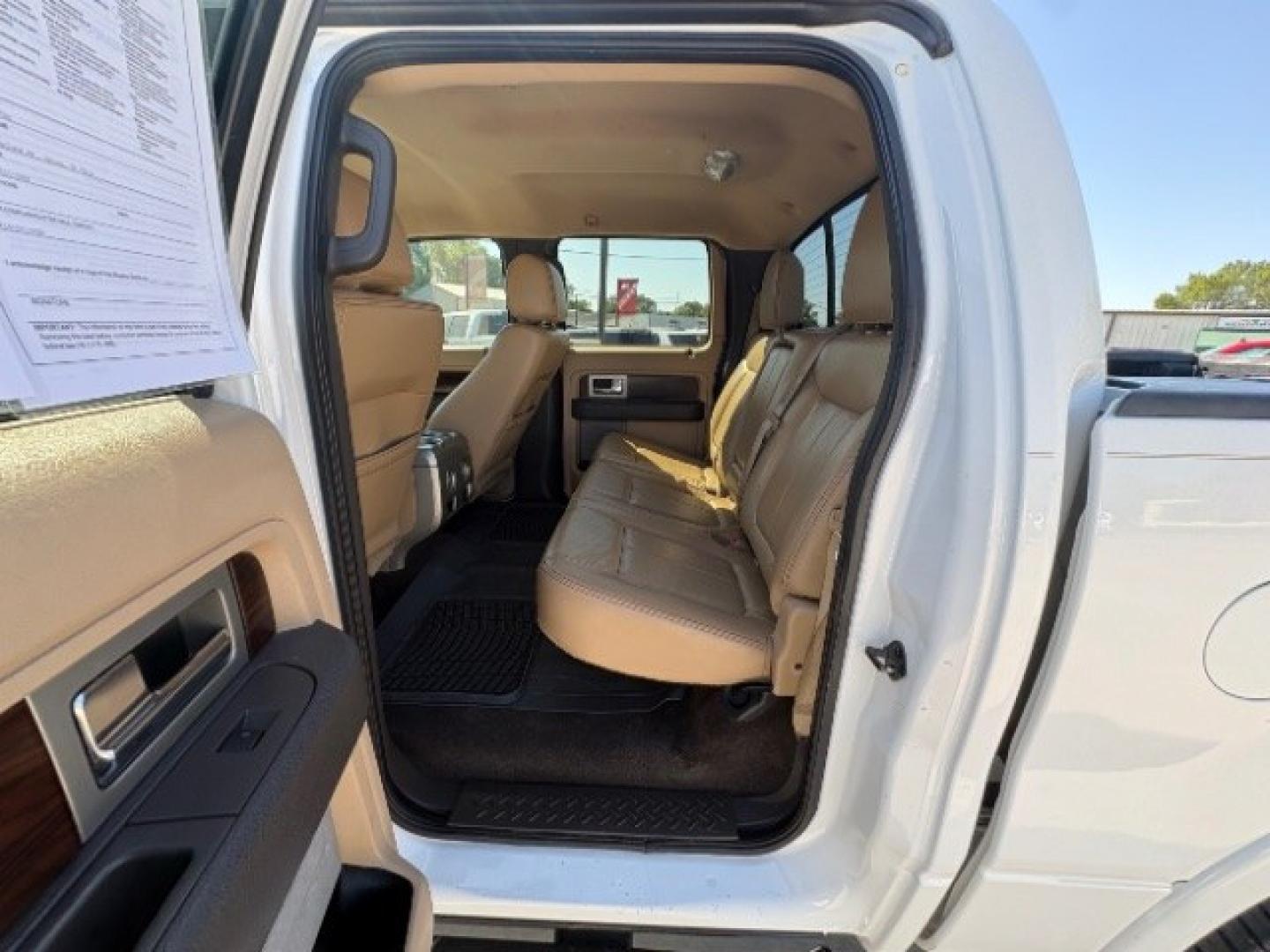 2012 Oxford White Ford F-150 Lariat SuperCrew 5.5 (1FTFW1CF4CF) with an 5.0L V8 engine, 6-Speed Automatic transmission, located at 12182 Garland Rd, Dallas, TX, 75218, (214) 521-2040, 0.000000, 0.000000- Photo#10