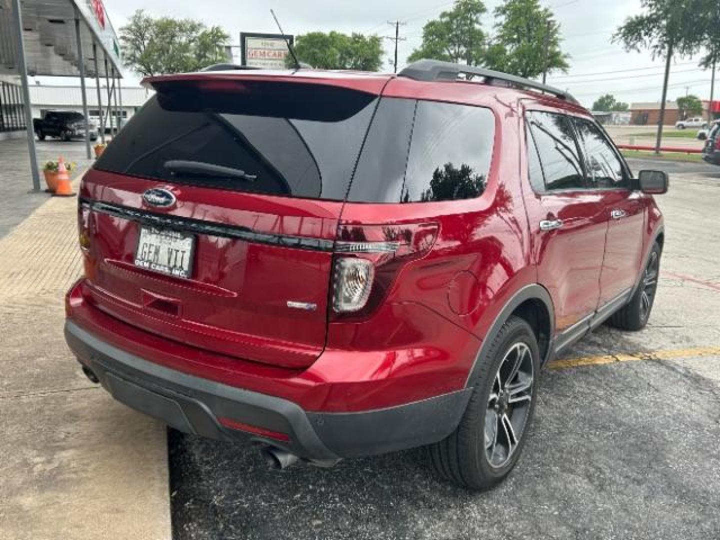 2014 Ruby Red Met Tinted Ford Explorer Sport 4WD (1FM5K8GT0EG) with an 3.5L V6 DOHC 24V engine, 6-Speed Automatic transmission, located at 12182 Garland Rd, Dallas, TX, 75218, (214) 521-2040, 0.000000, 0.000000 - Photo#6