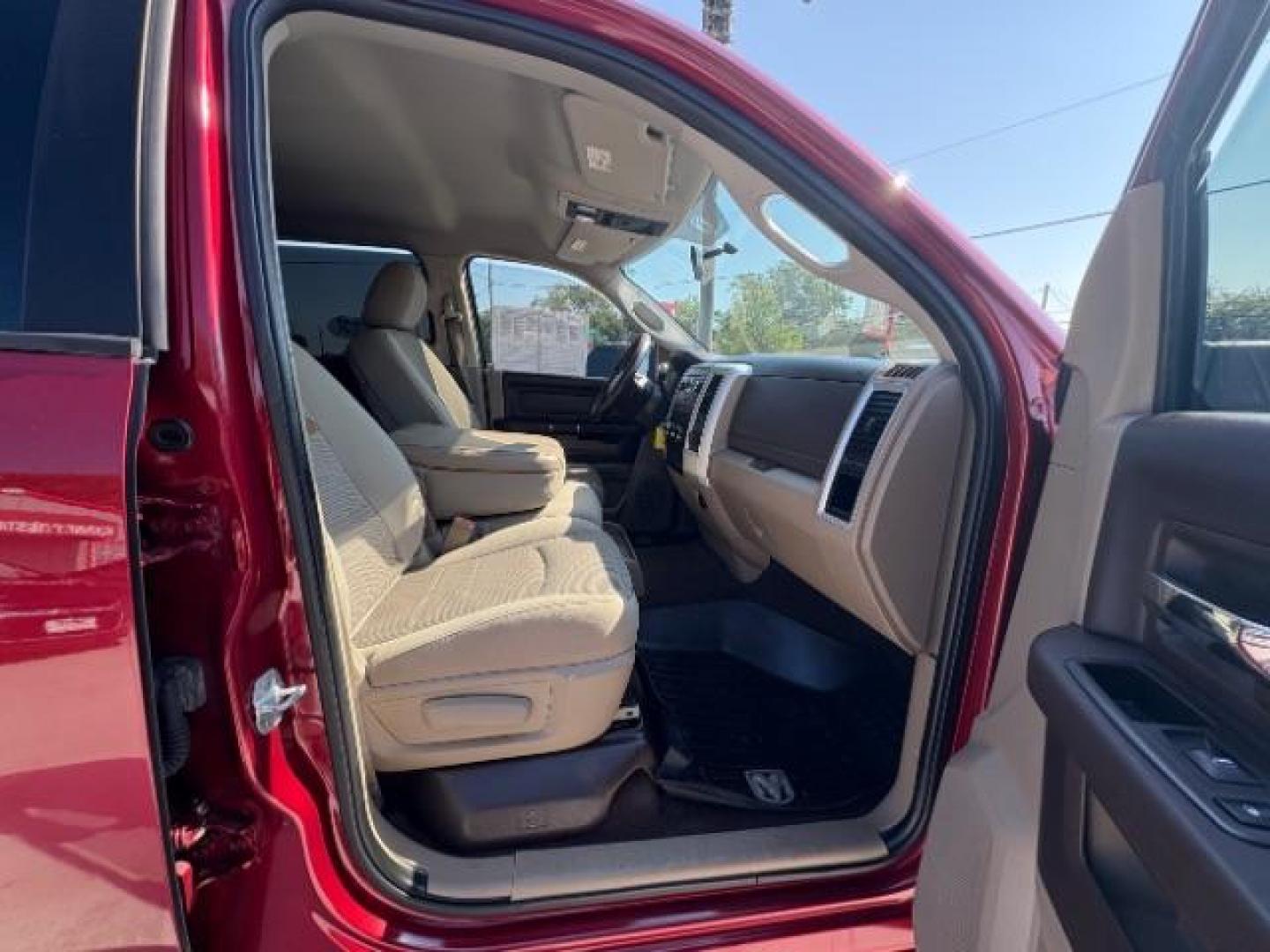 2012 Flame Red /Light Pebble Beige/Bark Brown Cloth Interior RAM 1500 SLT Crew Cab 4WD (1C6RD7LT6CS) with an 5.7L V8 OHV 16V engine, 6-Speed Automatic transmission, located at 12182 Garland Rd, Dallas, TX, 75218, (214) 521-2040, 0.000000, 0.000000 - Photo#6