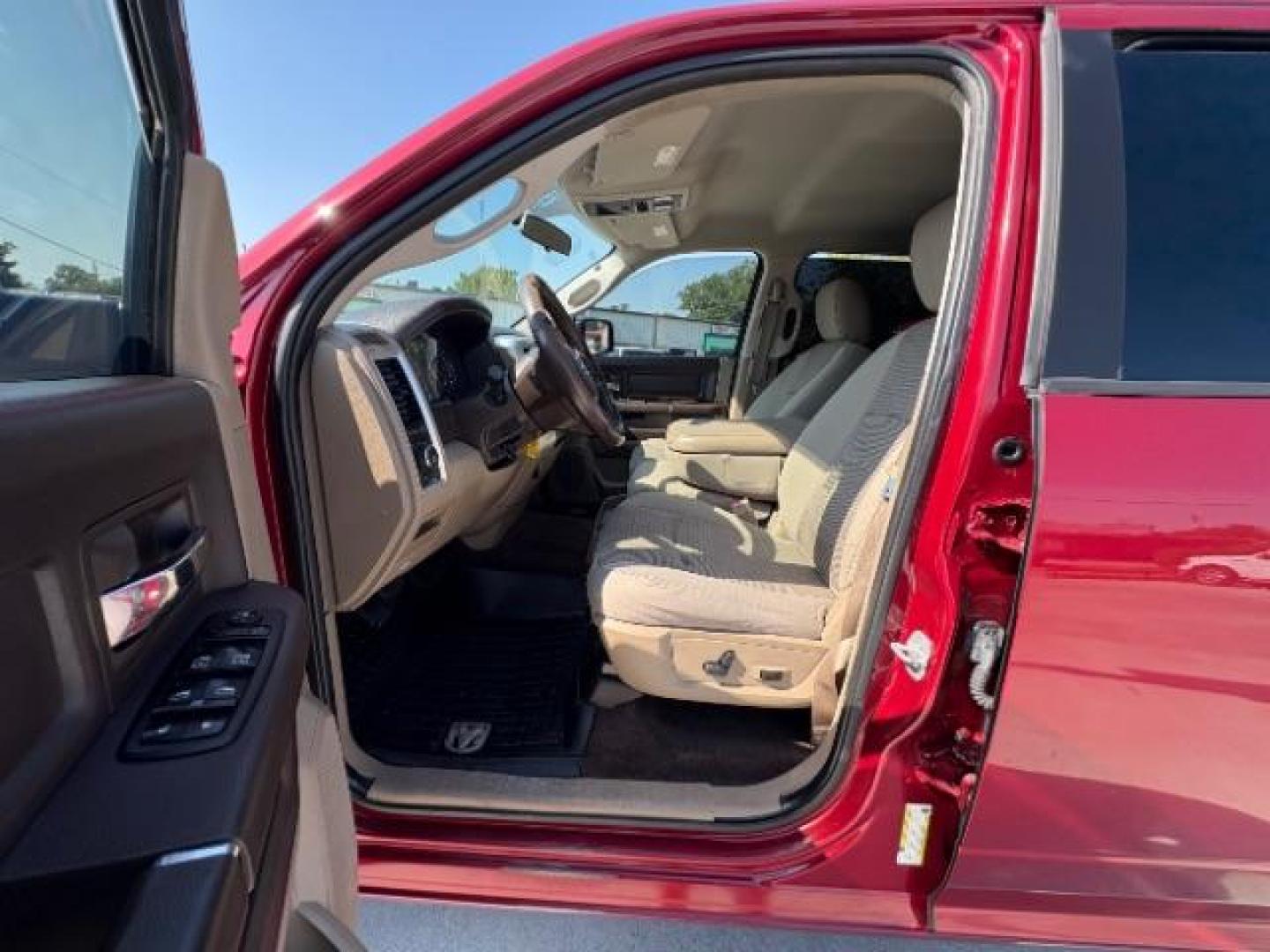 2012 Flame Red /Light Pebble Beige/Bark Brown Cloth Interior RAM 1500 SLT Crew Cab 4WD (1C6RD7LT6CS) with an 5.7L V8 OHV 16V engine, 6-Speed Automatic transmission, located at 12182 Garland Rd, Dallas, TX, 75218, (214) 521-2040, 0.000000, 0.000000 - Photo#13