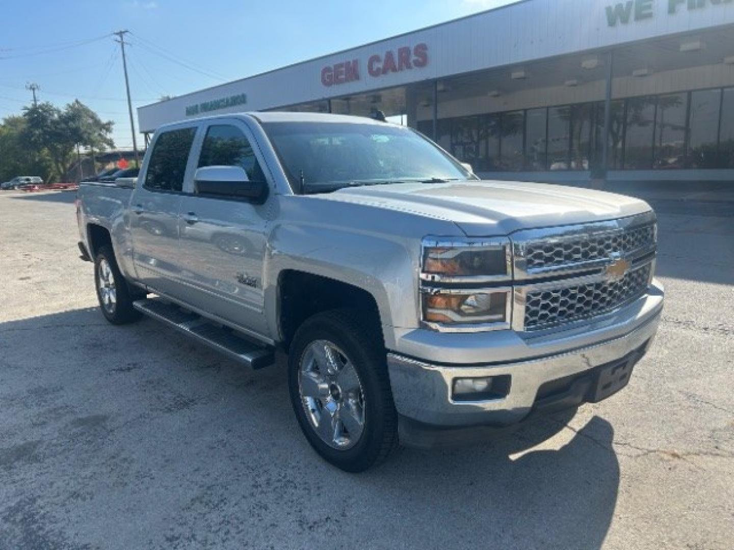 2015 Silver Chevrolet Silverado 1500 LT Crew Cab 2WD (3GCPCREC1FG) with an 5.3L V8 OHV 16V engine, 6-Speed Automatic transmission, located at 12182 Garland Rd, Dallas, TX, 75218, (214) 521-2040, 0.000000, 0.000000- Photo#0