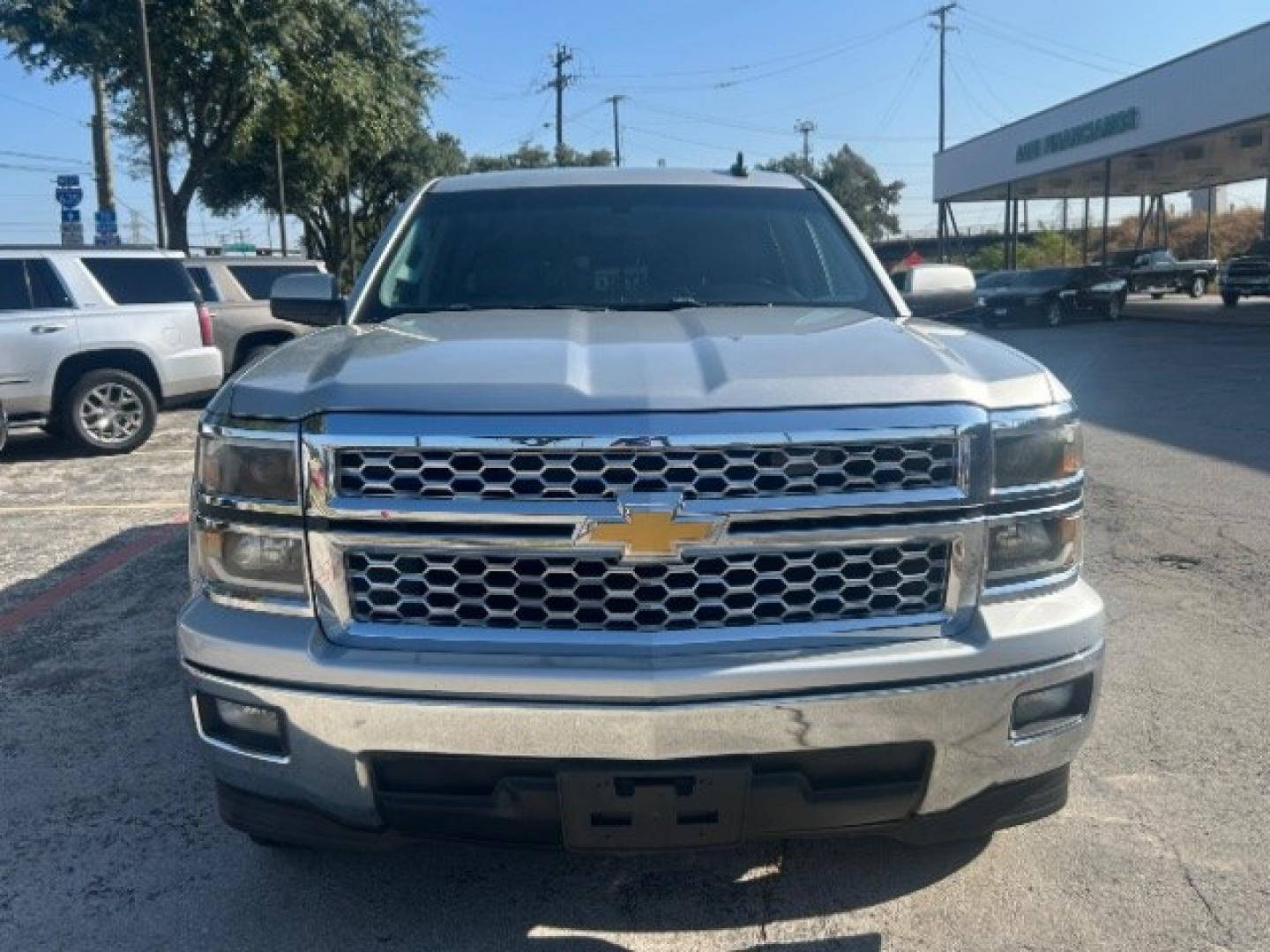 2015 Silver Chevrolet Silverado 1500 LT Crew Cab 2WD (3GCPCREC1FG) with an 5.3L V8 OHV 16V engine, 6-Speed Automatic transmission, located at 12182 Garland Rd, Dallas, TX, 75218, (214) 521-2040, 0.000000, 0.000000- Photo#1