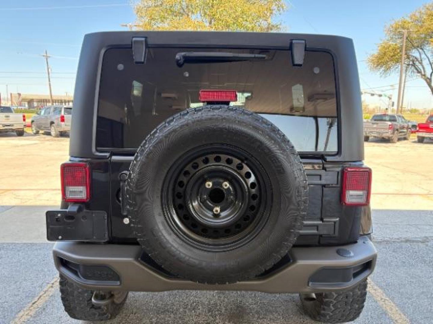 2017 Black Clear Coat /Black, leather Jeep Wrangler Unlimited Sahara 4WD (1C4BJWEG7HL) with an 3.6L V6 DOHC 24V FFV engine, 5-Speed Automatic transmission, located at 12182 Garland Rd, Dallas, TX, 75218, (214) 521-2040, 0.000000, 0.000000 - Photo#5