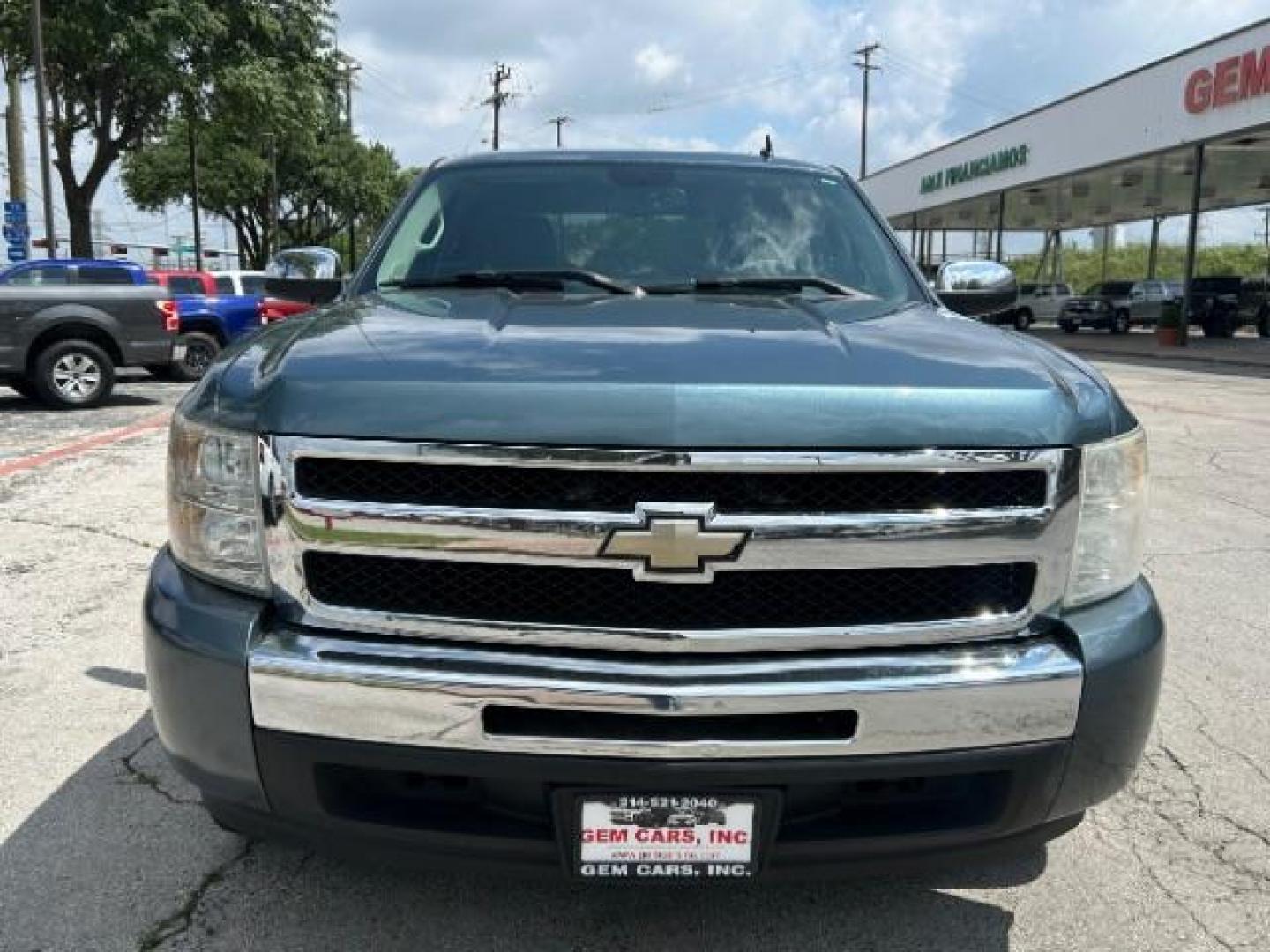 2009 Blue Granite Metalli Chevrolet Silverado 1500 LT1 Crew Cab 2WD (3GCEC23J09G) with an 5.3L V8 OHV 16V engine, 6-Speed Automatic transmission, located at 12182 Garland Rd, Dallas, TX, 75218, (214) 521-2040, 0.000000, 0.000000 - Photo#1