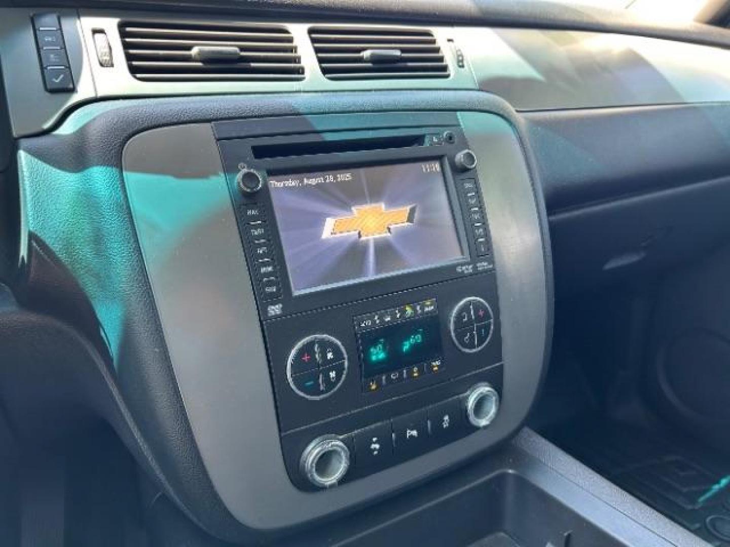2013 Black Chevrolet Tahoe LT 4WD (1GNSKBE09DR) with an 5.3L V8 OHV 16V FFV engine, 6-Speed Automatic transmission, located at 12182 Garland Rd, Dallas, TX, 75218, (214) 521-2040, 0.000000, 0.000000 - Photo#16
