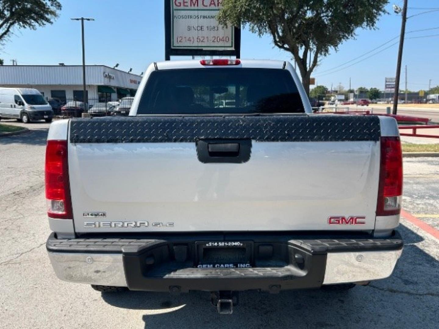 2010 Pure Silver Metallic /Ebony Leather Interior GMC Sierra 1500 SLE Crew Cab 2WD (3GTRCVE0XAG) with an 5.3L V8 OHV 16V FFV engine, 6-Speed Automatic transmission, located at 12182 Garland Rd, Dallas, TX, 75218, (214) 521-2040, 0.000000, 0.000000- Photo#5