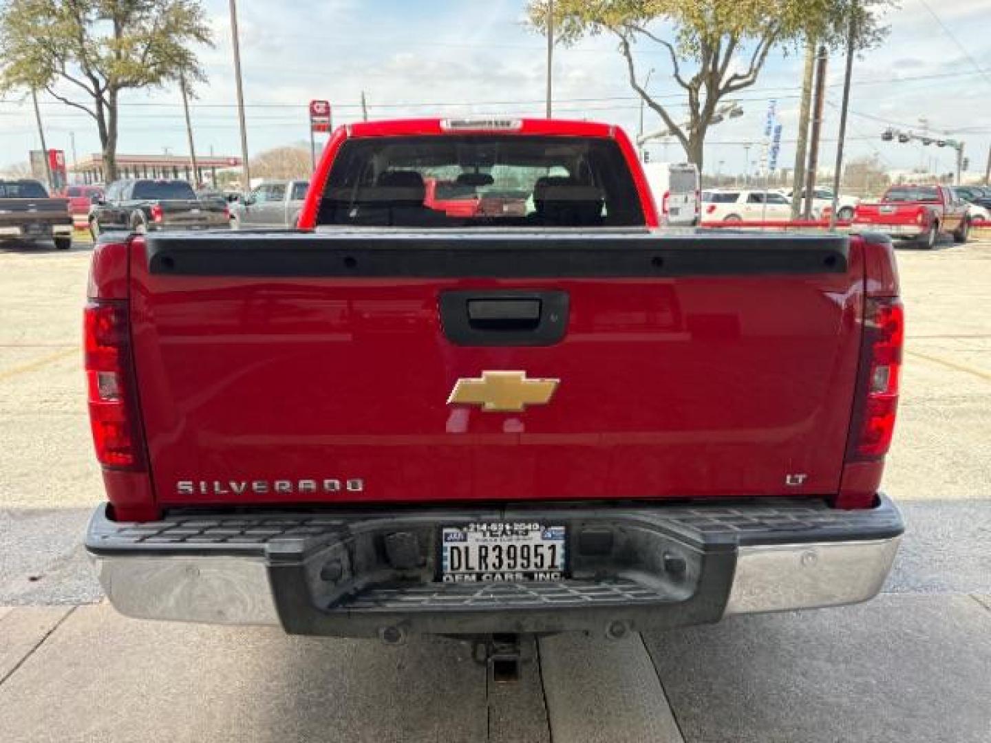2013 Victory Red /Ebony Cloth Interior Chevrolet Silverado 1500 LT Ext. Cab 4WD (1GCRKSE78DZ) with an 5.3L V8 OHV 16V FFV engine, Automatic transmission, located at 12182 Garland Rd, Dallas, TX, 75218, (214) 521-2040, 0.000000, 0.000000 - Photo#5