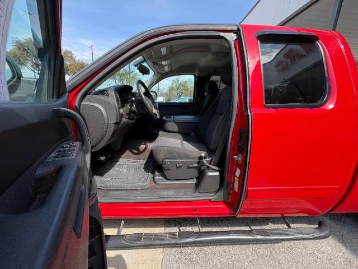 2013 Victory Red /Ebony Cloth Interior Chevrolet Silverado 1500 LT Ext. Cab 4WD (1GCRKSE78DZ) with an 5.3L V8 OHV 16V FFV engine, Automatic transmission, located at 12182 Garland Rd, Dallas, TX, 75218, (214) 521-2040, 0.000000, 0.000000 - Photo#12