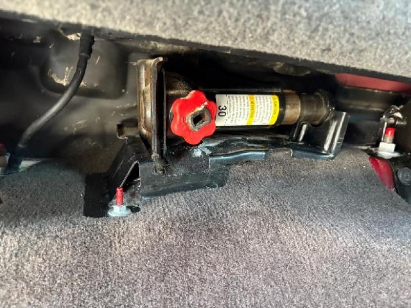 2013 Victory Red /Ebony Cloth Interior Chevrolet Silverado 1500 LT Ext. Cab 4WD (1GCRKSE78DZ) with an 5.3L V8 OHV 16V FFV engine, Automatic transmission, located at 12182 Garland Rd, Dallas, TX, 75218, (214) 521-2040, 0.000000, 0.000000 - Photo#17