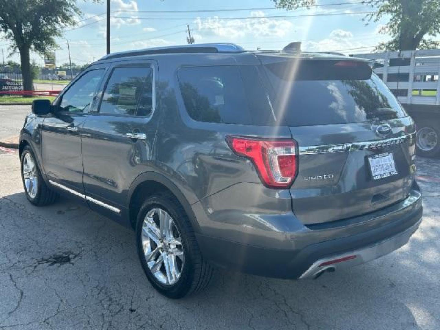 2017 Ingot Silver Metalli Ford Explorer Limited FWD (1FM5K7FH3HG) with an 2.3L L4 DOHC 16V engine, 6-Speed Automatic transmission, located at 12182 Garland Rd, Dallas, TX, 75218, (214) 521-2040, 0.000000, 0.000000 - Photo#4