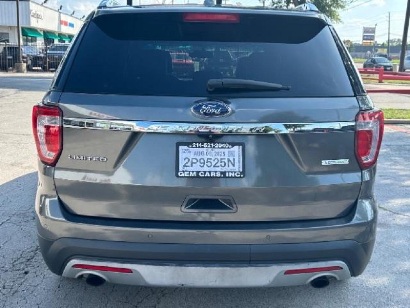 2017 Ingot Silver Metalli Ford Explorer Limited FWD (1FM5K7FH3HG) with an 2.3L L4 DOHC 16V engine, 6-Speed Automatic transmission, located at 12182 Garland Rd, Dallas, TX, 75218, (214) 521-2040, 0.000000, 0.000000 - Photo#5
