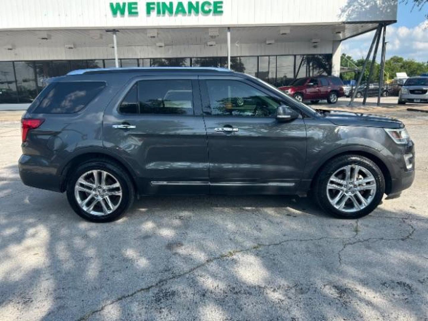 2017 Ingot Silver Metalli Ford Explorer Limited FWD (1FM5K7FH3HG) with an 2.3L L4 DOHC 16V engine, 6-Speed Automatic transmission, located at 12182 Garland Rd, Dallas, TX, 75218, (214) 521-2040, 0.000000, 0.000000 - Photo#8