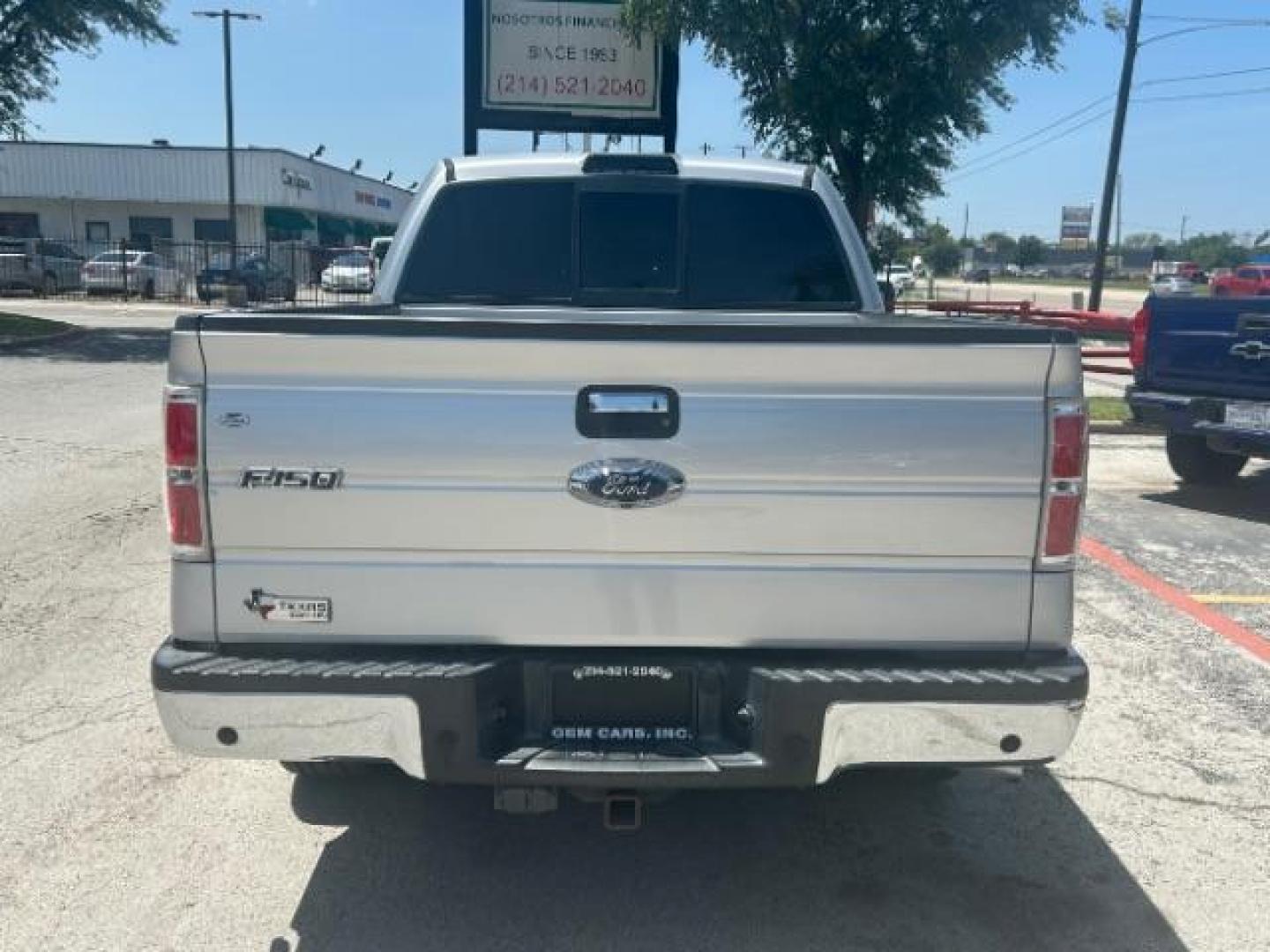2014 Ingot Silver Metalli Ford F-150 XLT SuperCrew 5.5-ft (1FTFW1CTXEK) with an 3.5L V6 TURBO engine, 6-Speed Automatic transmission, located at 12182 Garland Rd, Dallas, TX, 75218, (214) 521-2040, 0.000000, 0.000000 - Photo#5