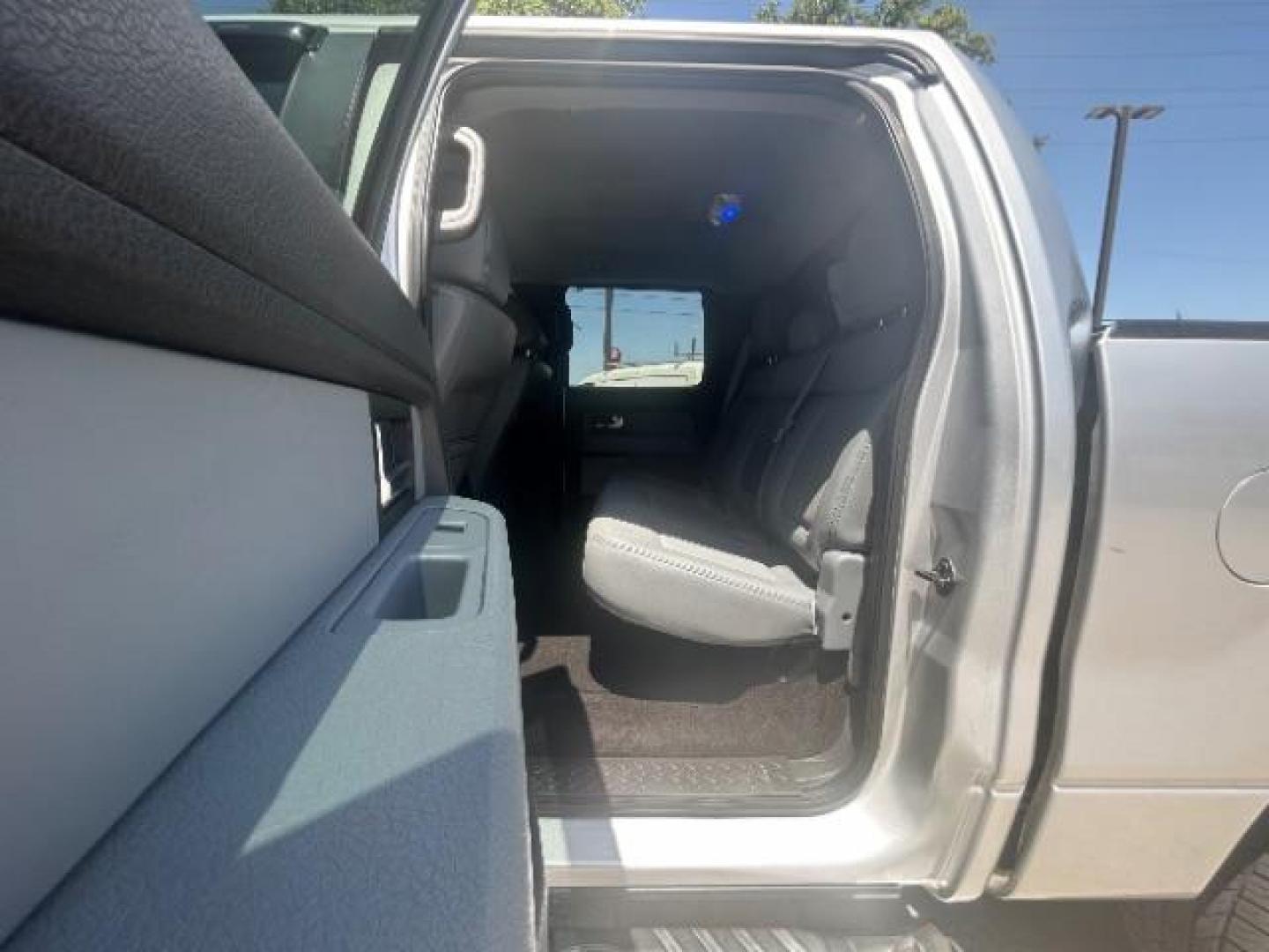 2014 Ingot Silver Metalli Ford F-150 XLT SuperCrew 5.5-ft (1FTFW1CTXEK) with an 3.5L V6 TURBO engine, 6-Speed Automatic transmission, located at 12182 Garland Rd, Dallas, TX, 75218, (214) 521-2040, 0.000000, 0.000000 - Photo#10