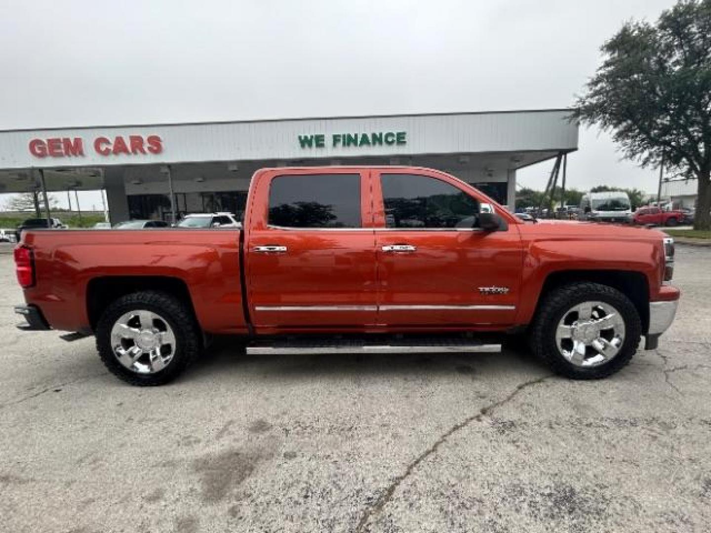 2015 Orange /Cocoa/Dune, leather Chevrolet Silverado 1500 LTZ Crew Cab 2WD (3GCPCSEC9FG) with an 5.3L V8 OHV 16V engine, 6-Speed Automatic transmission, located at 12182 Garland Rd, Dallas, TX, 75218, (214) 521-2040, 0.000000, 0.000000 - Photo#7
