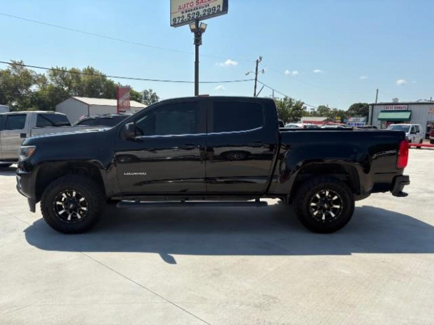 2019 Black Chevrolet Colorado Work Truck Crew Cab (1GCGSBEN6K1) with an 3.6L V6 DOHC 24V GAS engine, 6-Speed Automatic transmission, located at 12182 Garland Rd, Dallas, TX, 75218, (214) 521-2040, 0.000000, 0.000000 - Photo#3