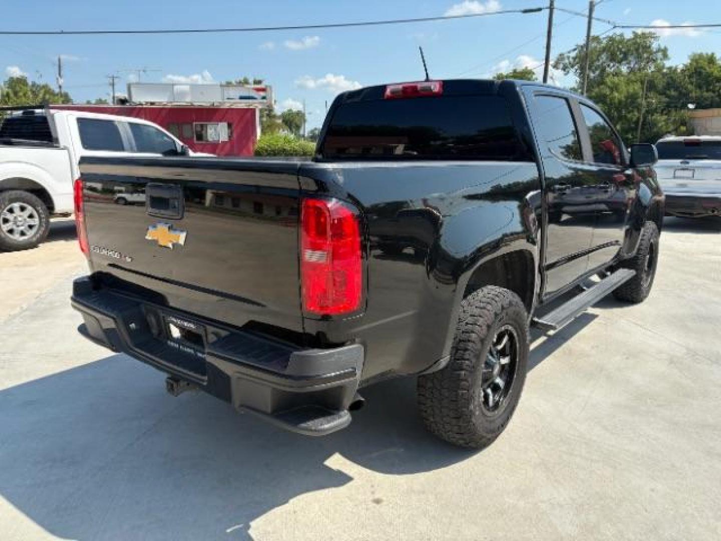 2019 Black Chevrolet Colorado Work Truck Crew Cab (1GCGSBEN6K1) with an 3.6L V6 DOHC 24V GAS engine, 6-Speed Automatic transmission, located at 12182 Garland Rd, Dallas, TX, 75218, (214) 521-2040, 0.000000, 0.000000 - Photo#8