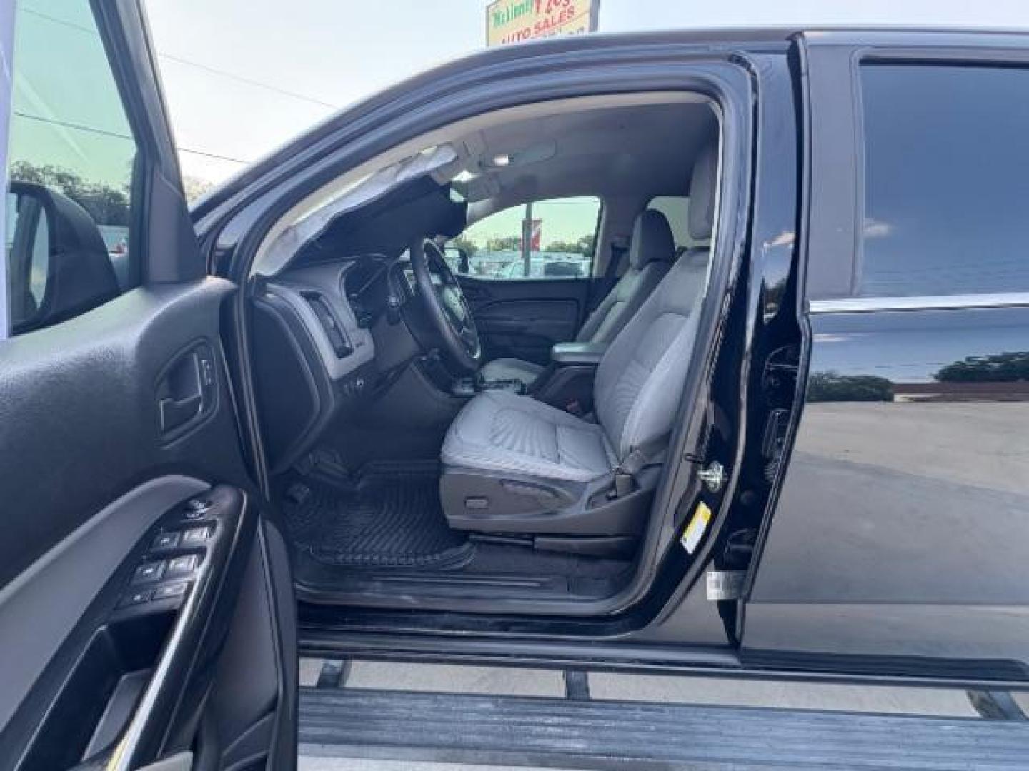 2019 Black Chevrolet Colorado Work Truck Crew Cab (1GCGSBEN6K1) with an 3.6L V6 DOHC 24V GAS engine, 6-Speed Automatic transmission, located at 12182 Garland Rd, Dallas, TX, 75218, (214) 521-2040, 0.000000, 0.000000 - Photo#14