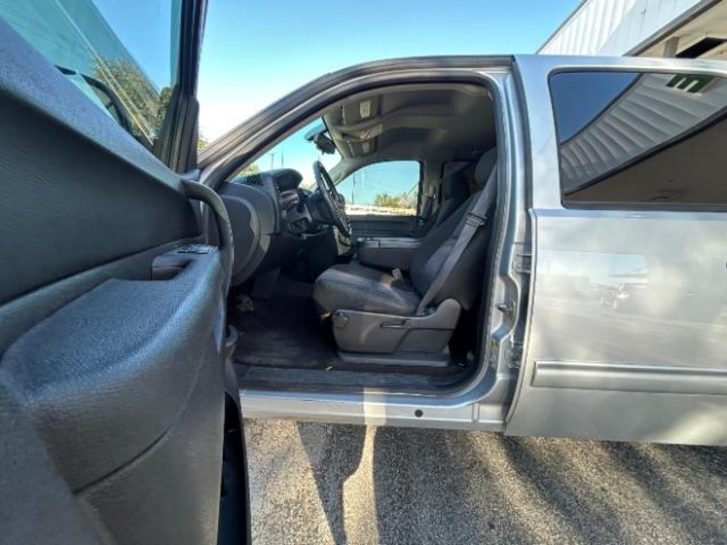 2013 Silver /Ebony Cloth Interior Chevrolet Silverado 1500 LT Crew Cab 2WD (3GCPCSE0XDG) with an 5.3L V8 OHV 16V FFV engine, 6-Speed Automatic transmission, located at 12182 Garland Rd, Dallas, TX, 75218, (214) 521-2040, 0.000000, 0.000000 - Photo#13