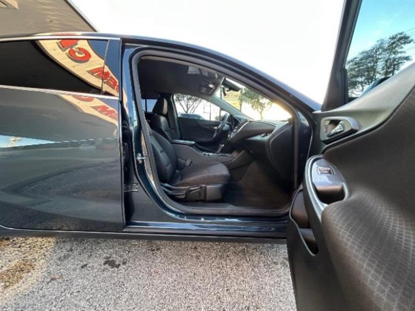 2020 Dark Blue Chevrolet Malibu LT (1G1ZD5ST7LF) with an 1.5L L4 DOHC 16V engine, 6-Speed Automatic transmission, located at 12182 Garland Rd, Dallas, TX, 75218, (214) 521-2040, 0.000000, 0.000000 - Photo#9