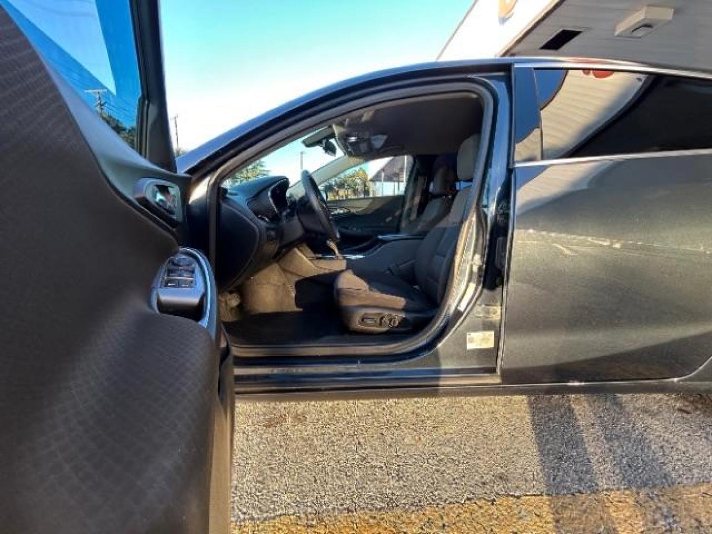 2020 Dark Blue Chevrolet Malibu LT (1G1ZD5ST7LF) with an 1.5L L4 DOHC 16V engine, 6-Speed Automatic transmission, located at 12182 Garland Rd, Dallas, TX, 75218, (214) 521-2040, 0.000000, 0.000000 - Photo#13