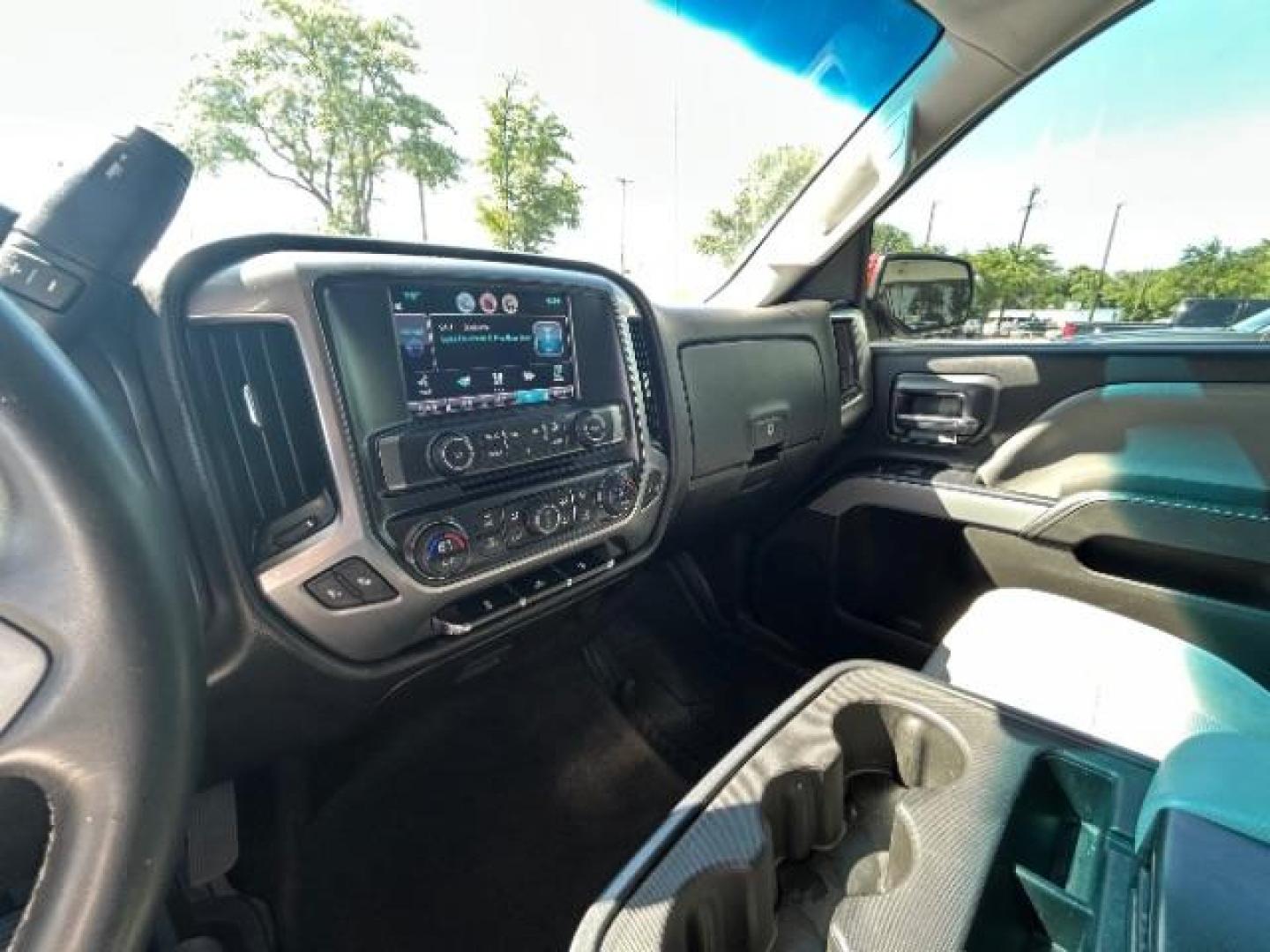 2015 Red Chevrolet Silverado CREW CAB PICKUP 4-DR (3GCUKREC3FG) with an 5.3 engine, Automatic transmission, located at 12182 Garland Rd, Dallas, TX, 75218, (214) 521-2040, 0.000000, 0.000000 - Photo#13