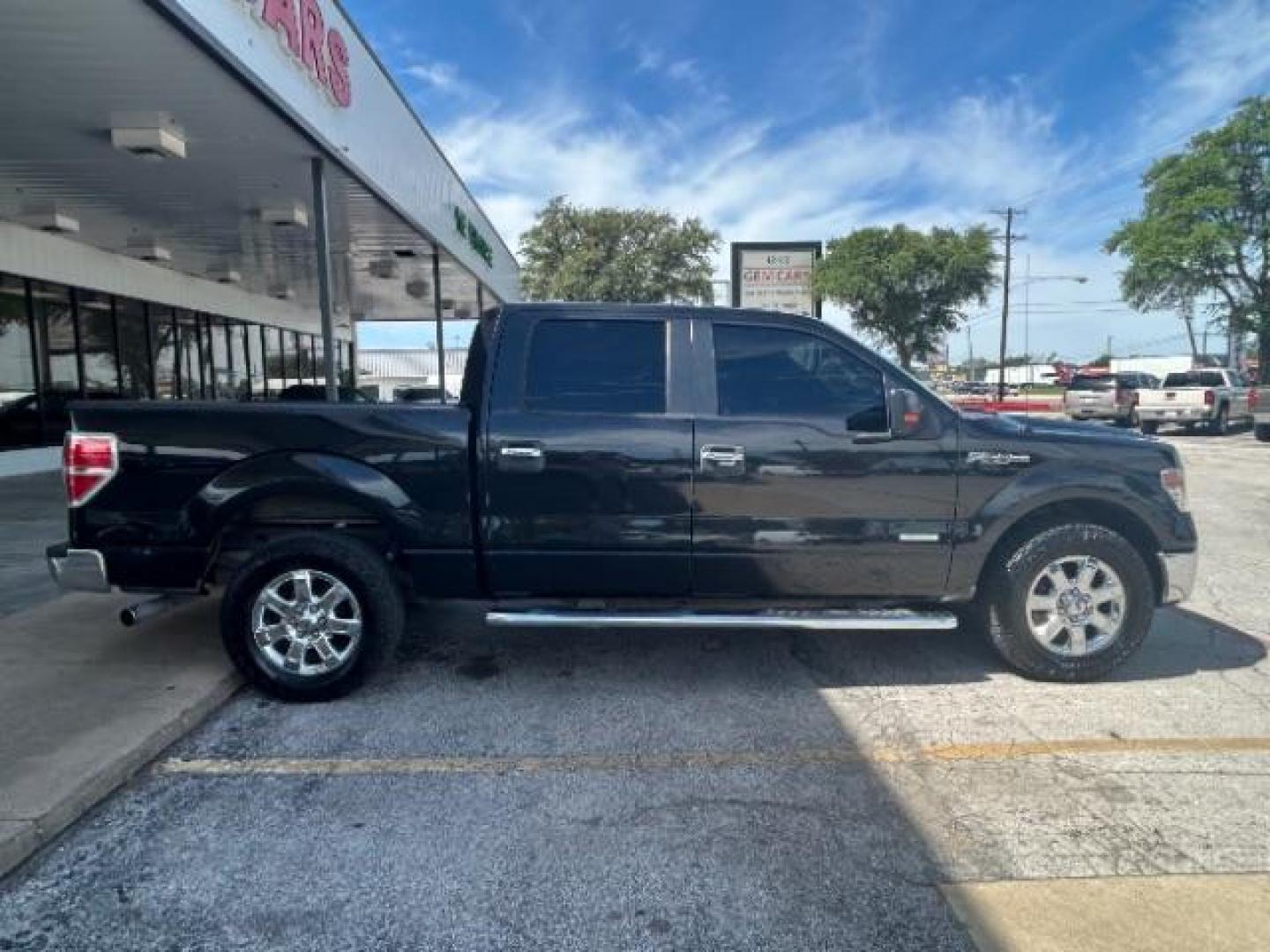 2014 Tuxedo Black Metalli /Steel Gray Ford F-150 XLT (1FTFW1CT3EF) with an 3.7L V-6 DOHC engine, Automatic transmission, located at 12182 Garland Rd, Dallas, TX, 75218, (214) 521-2040, 0.000000, 0.000000 - Photo#7