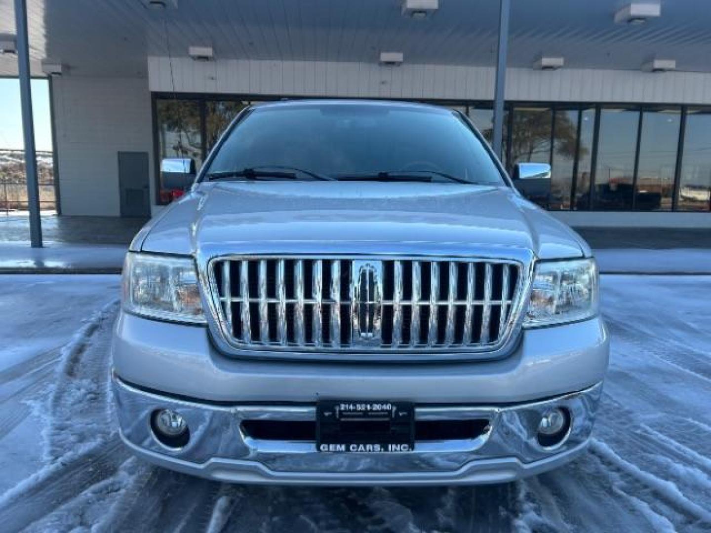 2008 Silver /Black Leather Trim w Lincoln Mark LT LT (5LTPW16578F) with an 5.4L V8 F SOHC 3V engine, Automatic transmission, located at 12182 Garland Rd, Dallas, TX, 75218, (214) 521-2040, 0.000000, 0.000000 - Photo#1