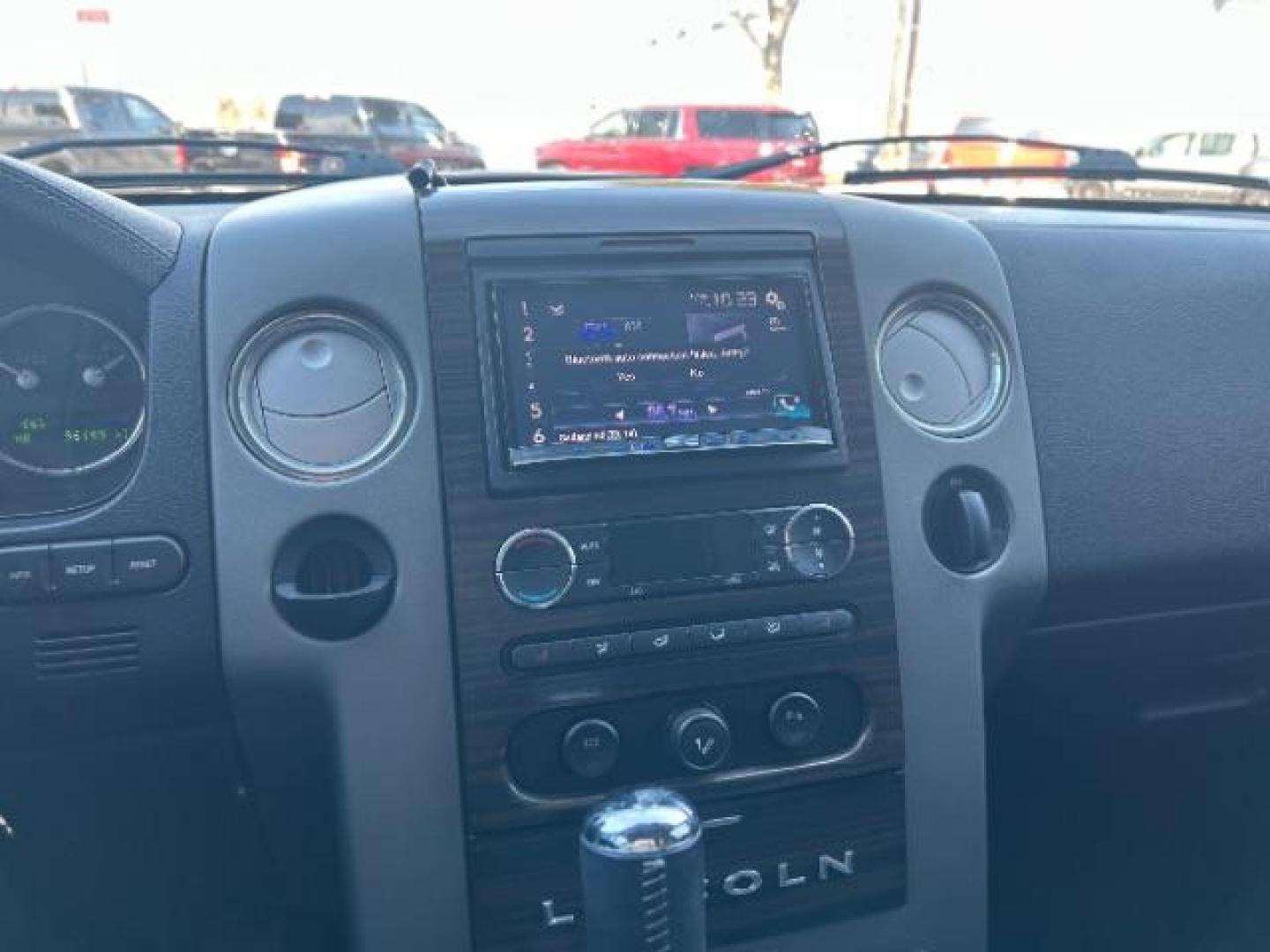 2008 Silver /Black Leather Trim w Lincoln Mark LT LT (5LTPW16578F) with an 5.4L V8 F SOHC 3V engine, Automatic transmission, located at 12182 Garland Rd, Dallas, TX, 75218, (214) 521-2040, 0.000000, 0.000000 - Photo#16