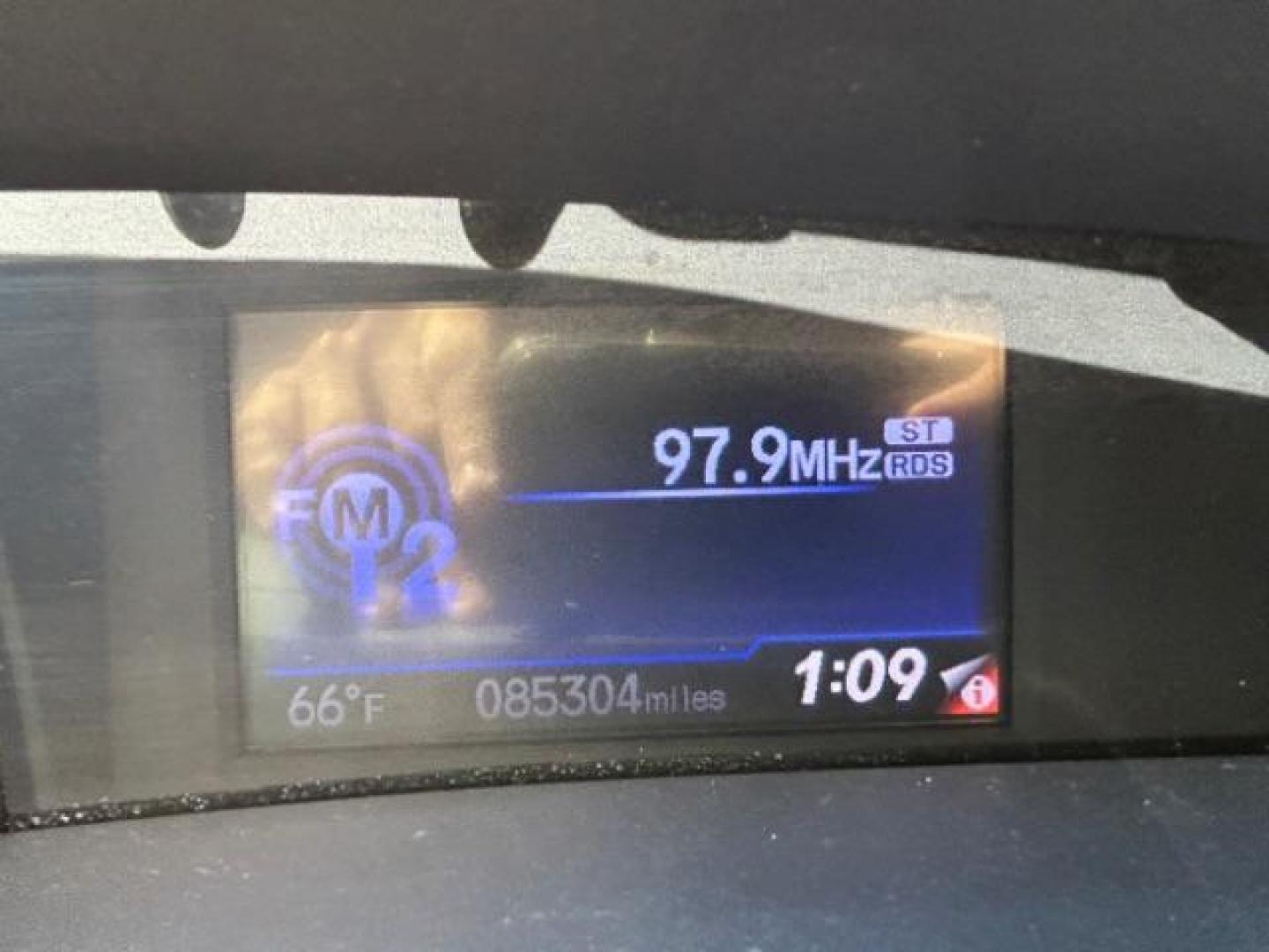2013 Taffeta White Honda Civic LX (2HGFB2F55DH) with an 1.8L I-4 i-VTEC variable valve control engine, located at 12182 Garland Rd, Dallas, TX, 75218, (214) 521-2040, 0.000000, 0.000000 - Photo#17