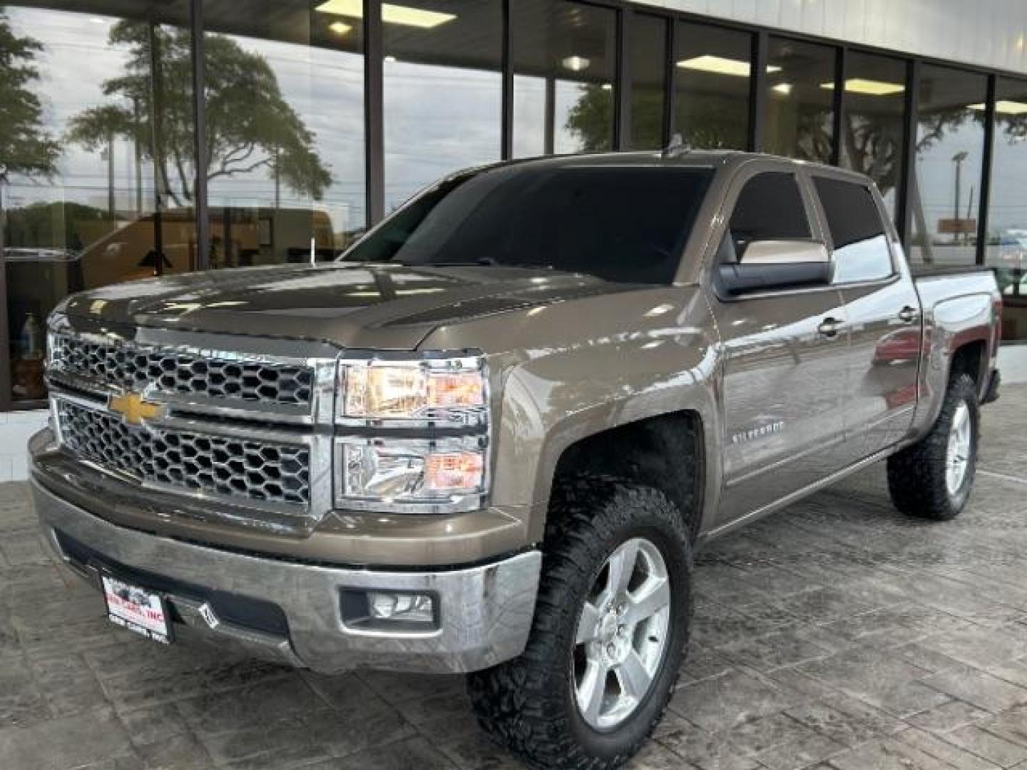 2015 Slate Gray Metallic /Dark Ash/Jet Black Chevrolet Silverado 1500 1LT (3GCPCREC5FG) with an EcoTec3 5.3L V-8 gasoline direct injection engine, located at 12182 Garland Rd, Dallas, TX, 75218, (214) 521-2040, 0.000000, 0.000000 - Photo#2