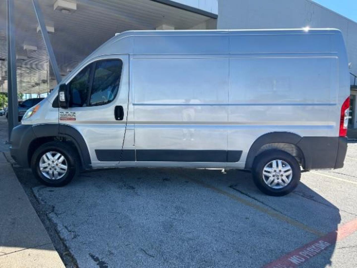 2018 Bright Silver Metallic Clearcoat Ram ProMaster 2500 Cargo Van High Roof 136 WB (3C6TRVCG5JE) with an Pentastar 3.6L V-6 DOHC engine, located at 12182 Garland Rd, Dallas, TX, 75218, (214) 521-2040, 0.000000, 0.000000 - Photo#3